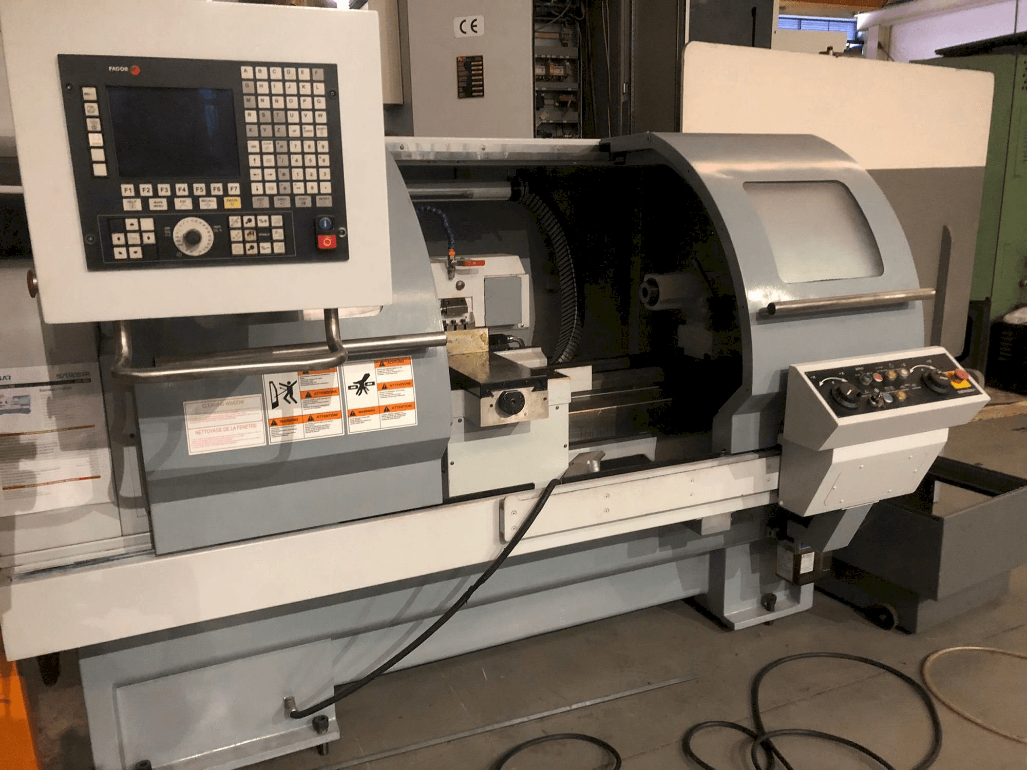 Prikaz stroja SUNMASTER CSR-1840 sprijeda