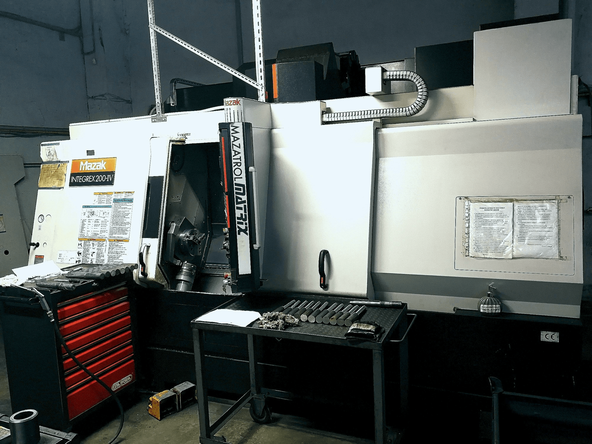 Prikaz stroja Mazak INTEGREX 200-IV sprijeda