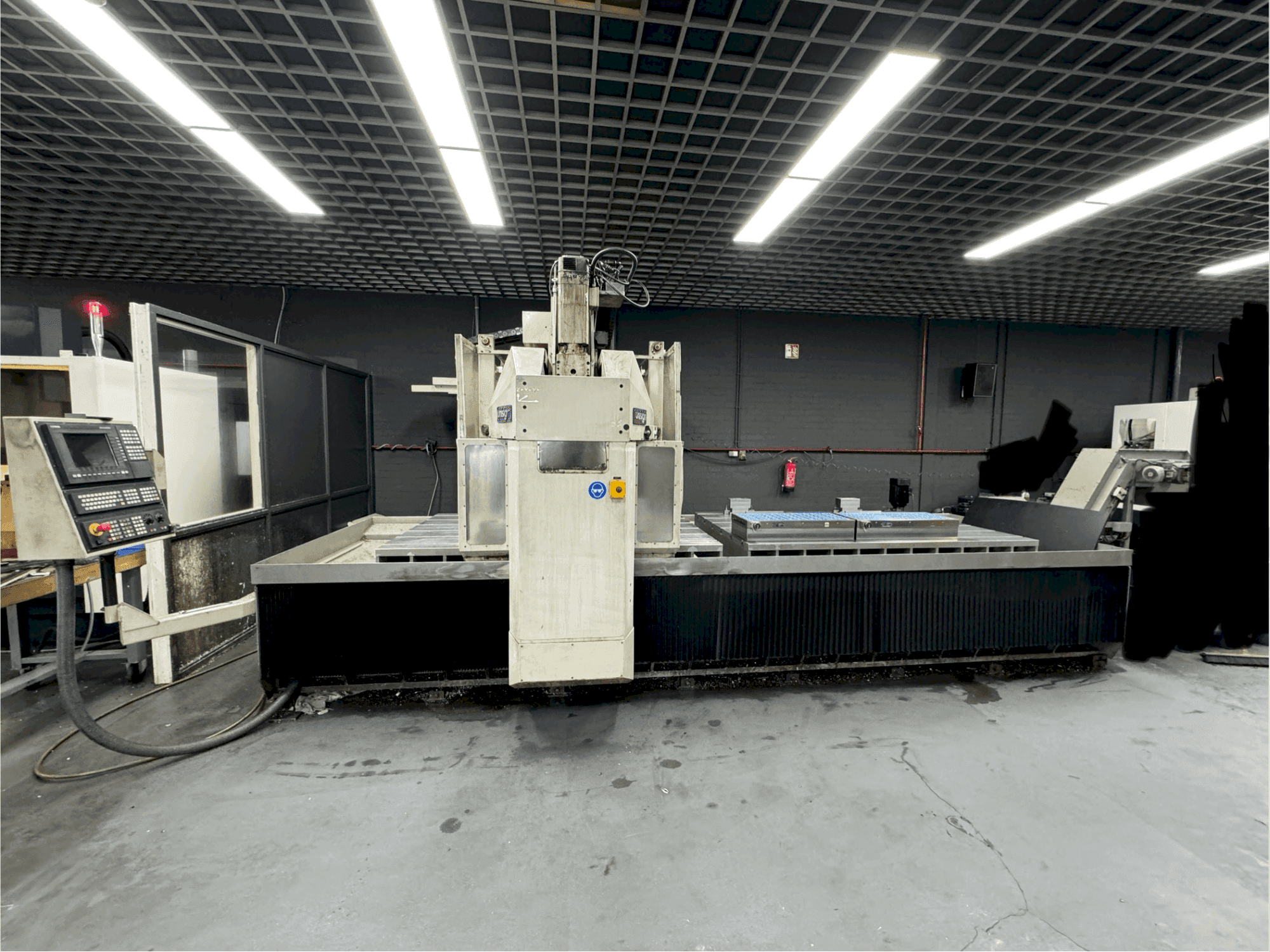 Prikaz stroja Unisign Uniport 4 sprijeda