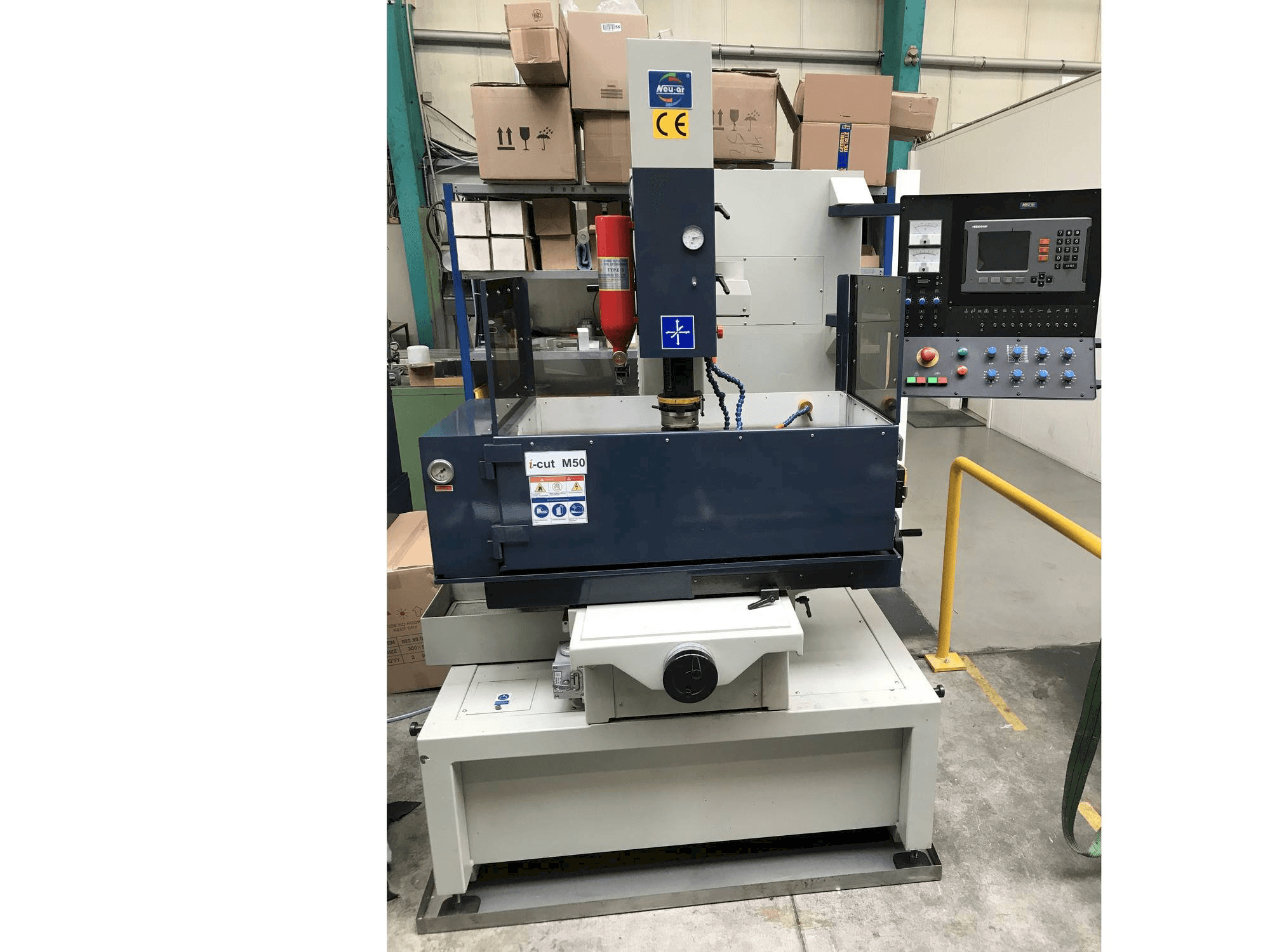 Prikaz stroja i-cut M50 sprijeda