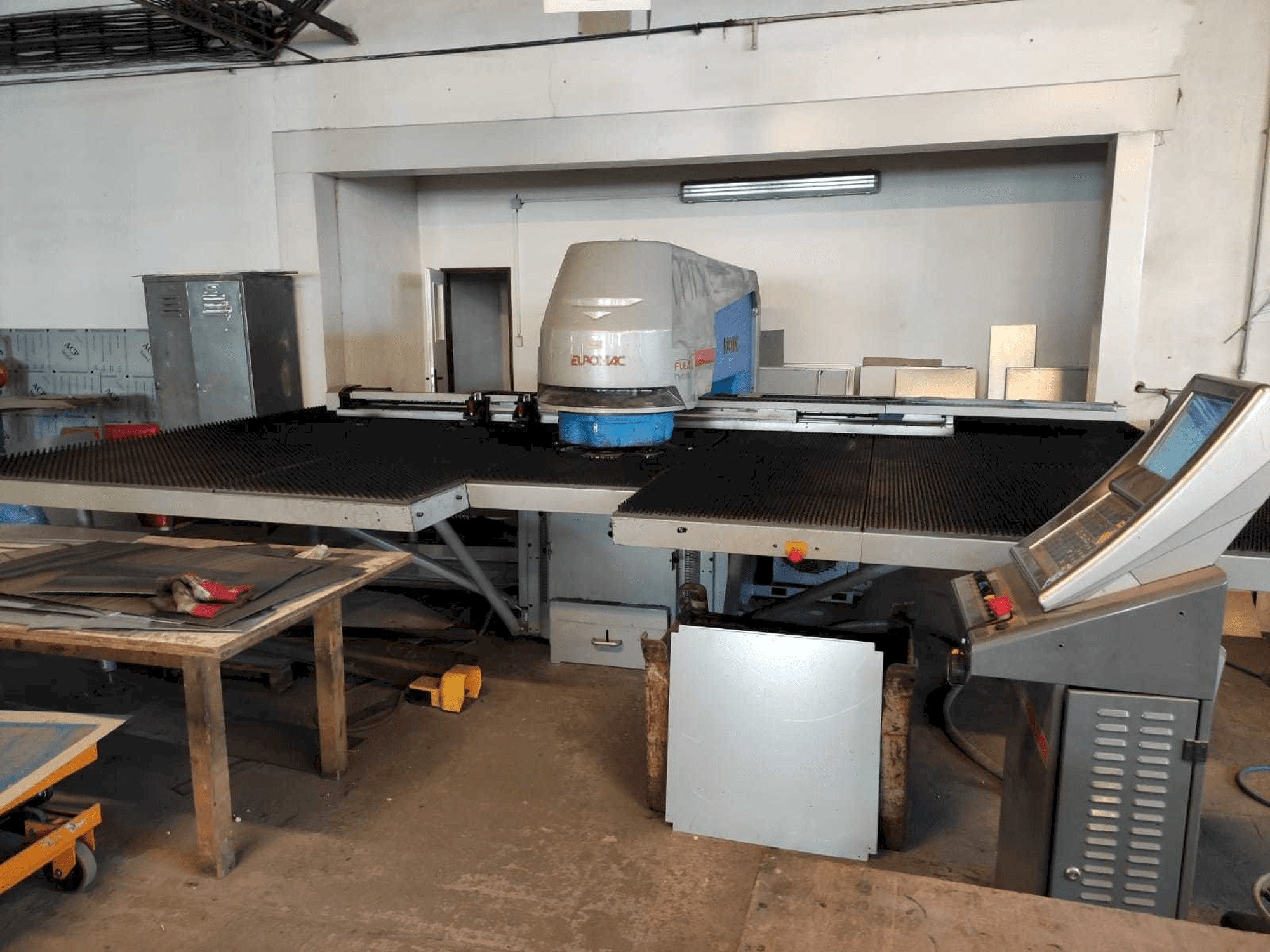 Prikaz stroja Euromac MTX Flex 6 Hybrid sprijeda