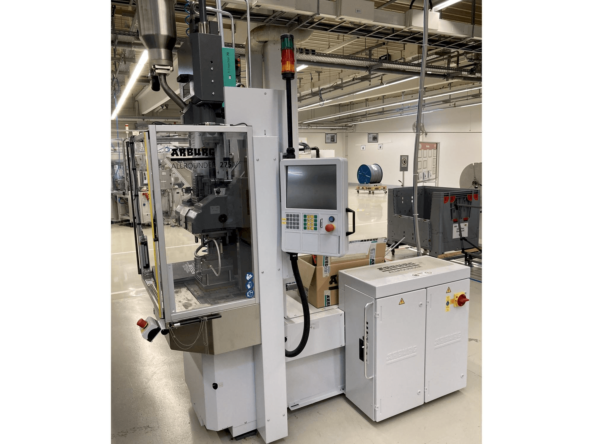 Prikaz stroja Arburg Allrounder 275 V 250-70 sprijeda