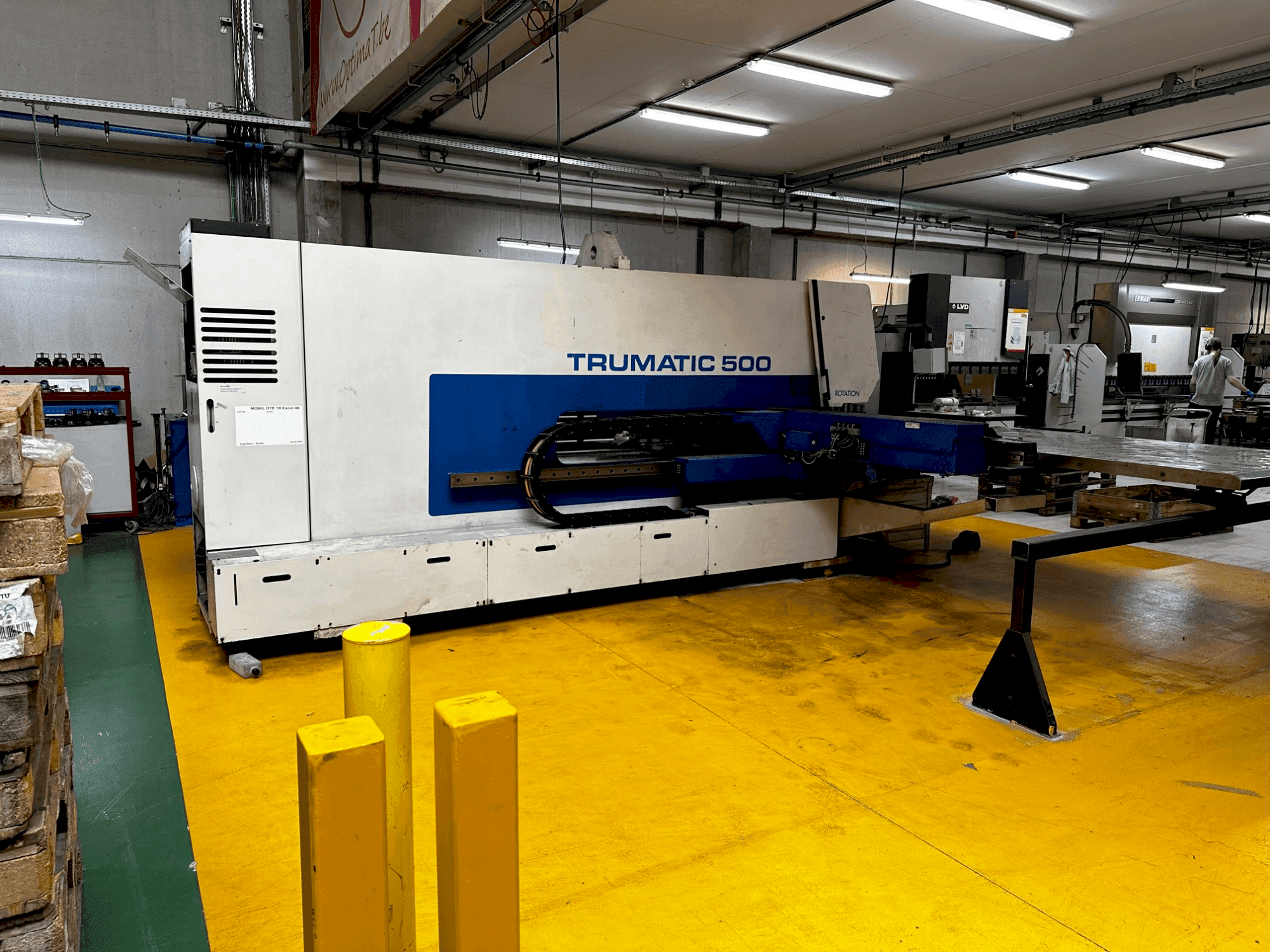 Prikaz stroja TRUMPF Trumatic 500 sprijeda