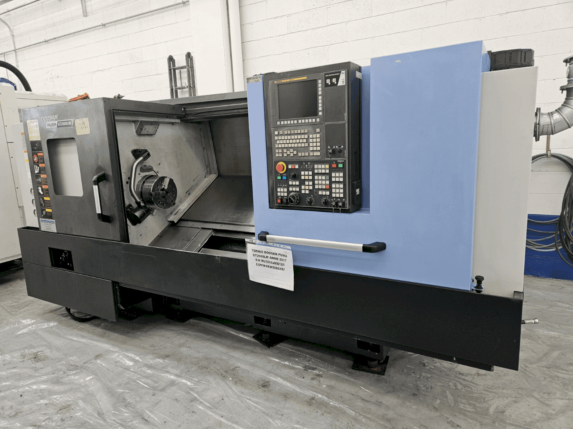 Prikaz stroja DOOSAN PUMA GT2600LM sprijeda