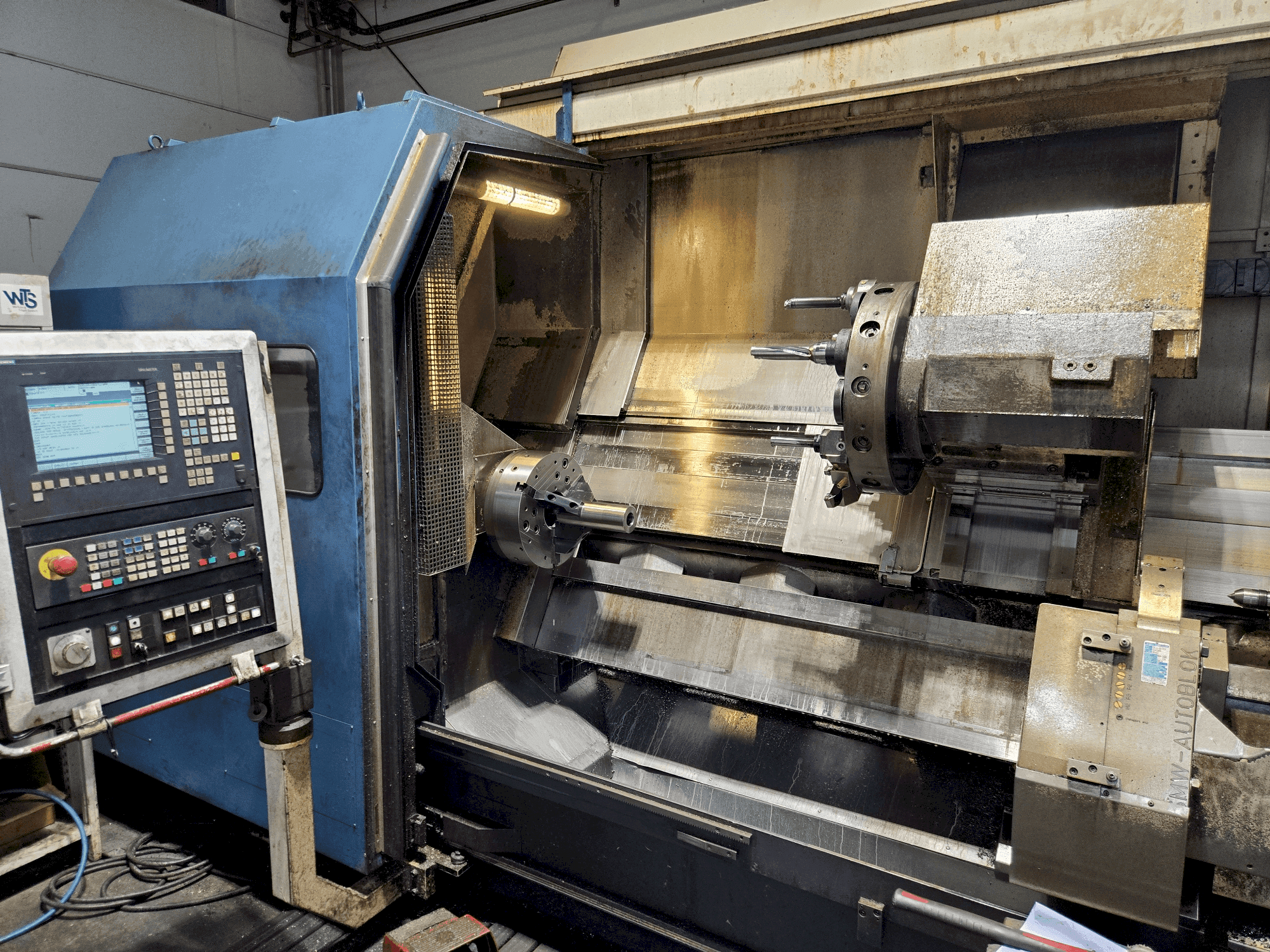 Prikaz stroja HEYNUMAT 21 U/2500 sprijeda