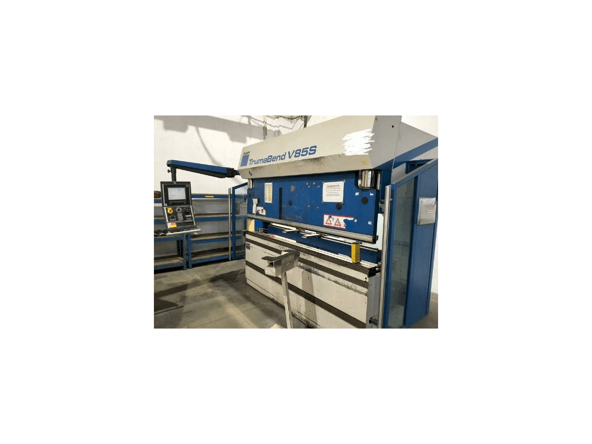 Prikaz stroja Trumpf TrumaBend V85S sprijeda