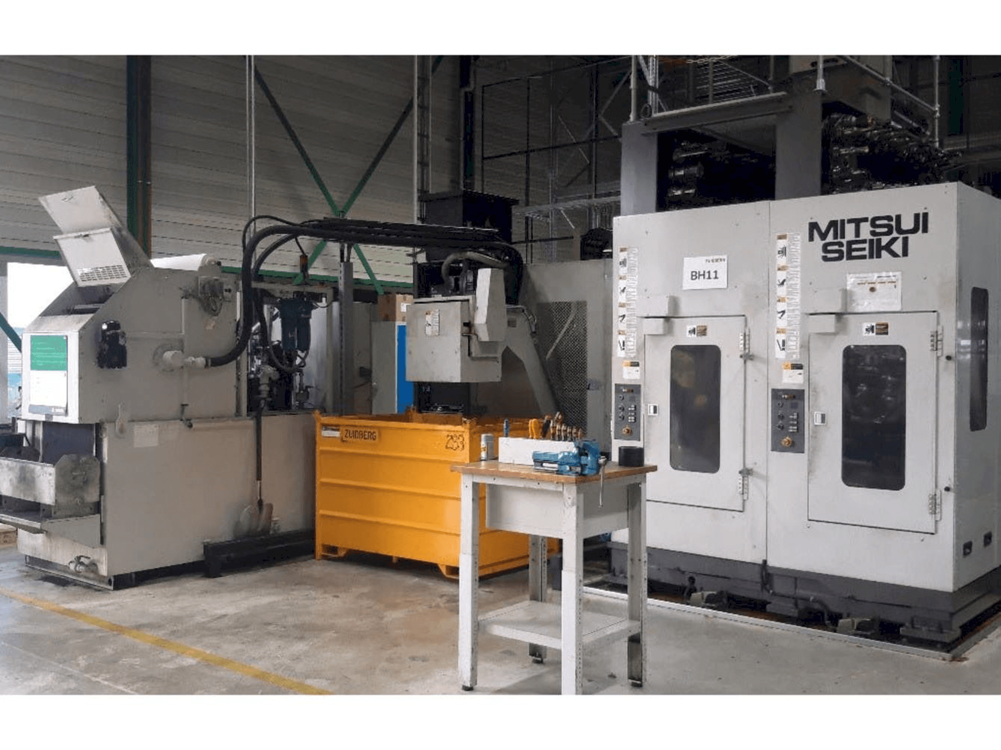 Prikaz stroja Mitsui Seiki HW630 sprijeda