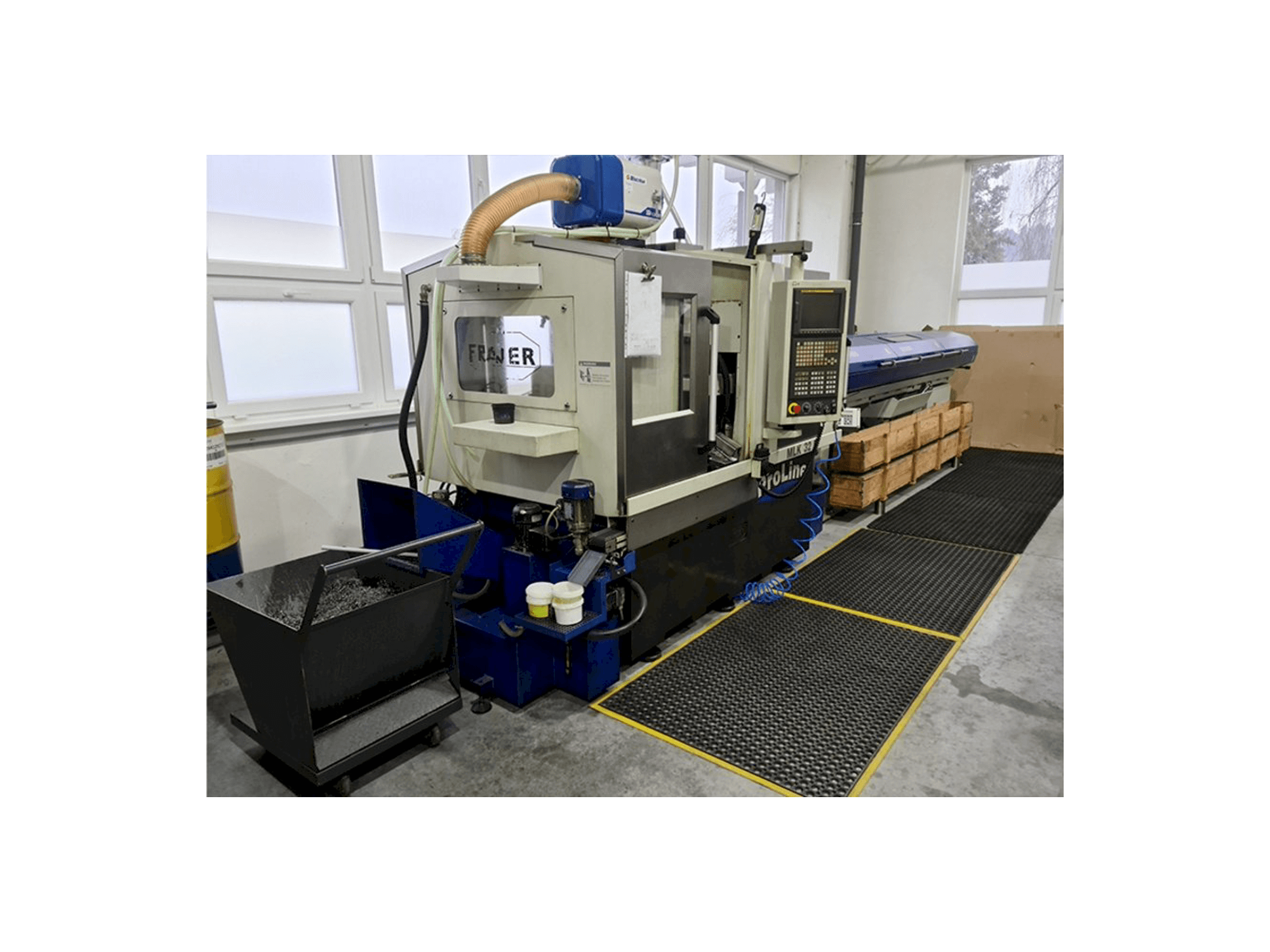 Prikaz lijeve strane stroja Maier MLK 32 D