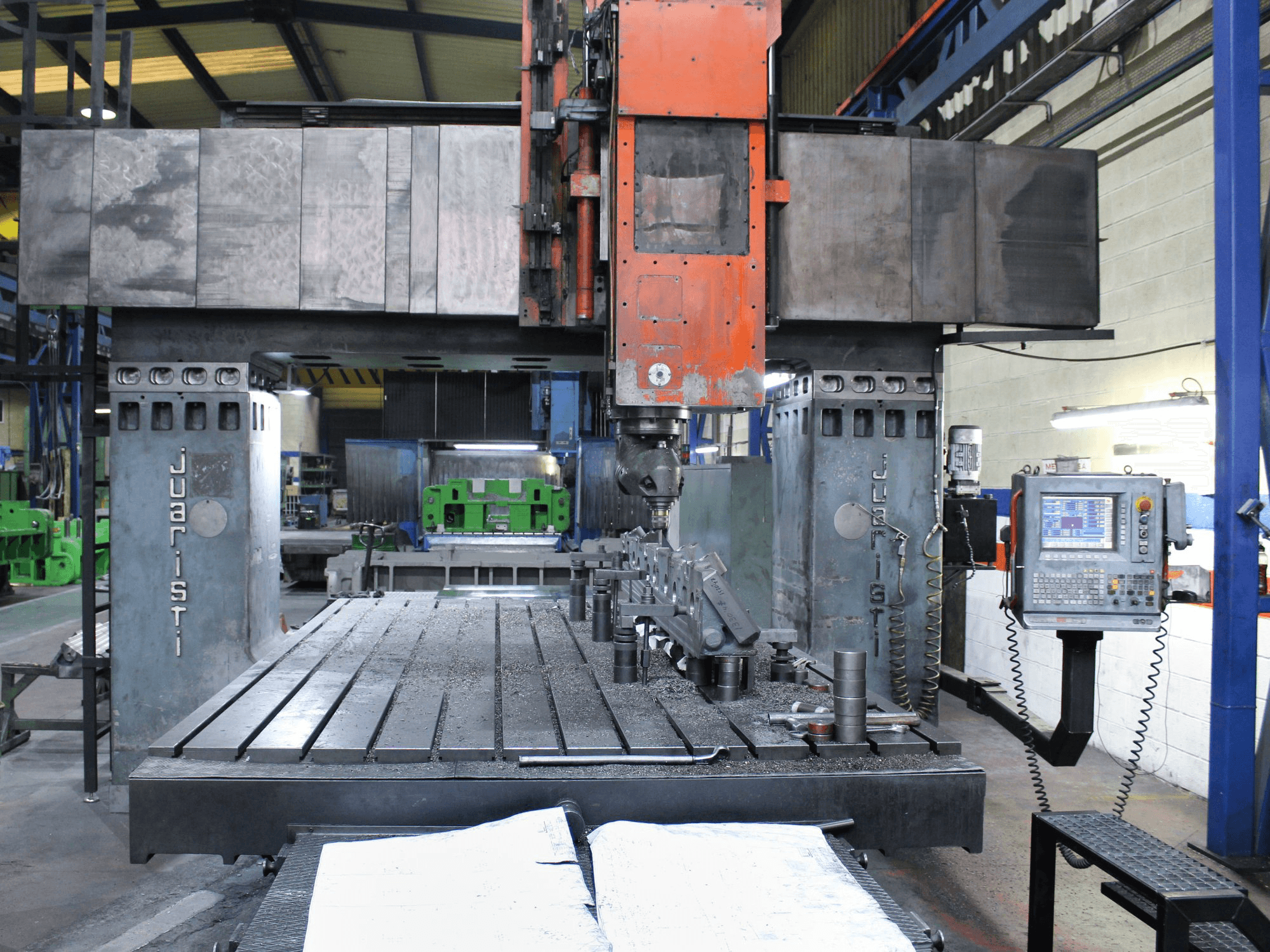 Prikaz stroja JUARISTI FTF-1-CNC-COP sprijeda