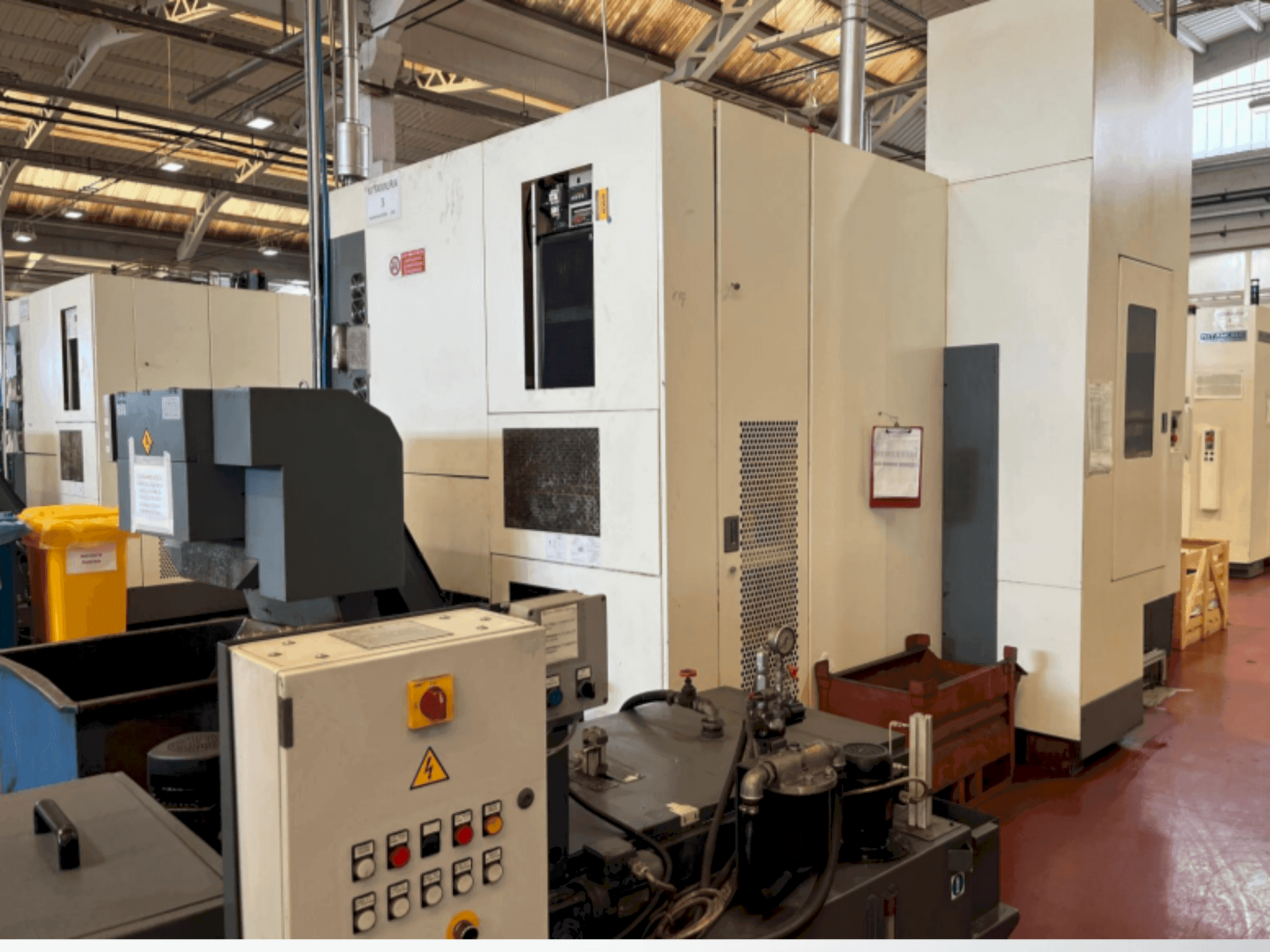 Prikaz stroja Kitamura Mycenter-HX500iTGA sprijeda