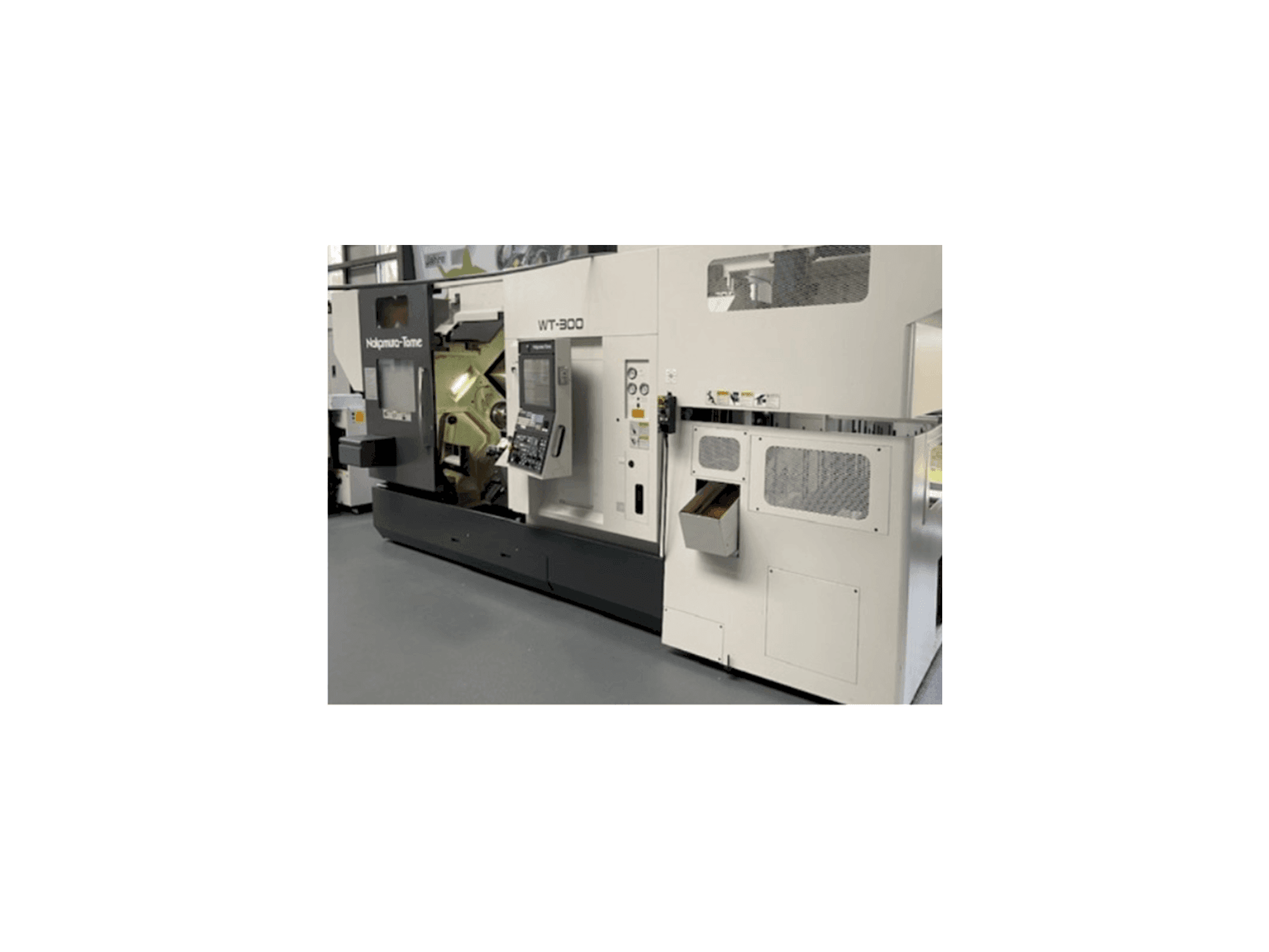 Prikaz stroja NAKAMURA WT-300/GR 210 sprijeda