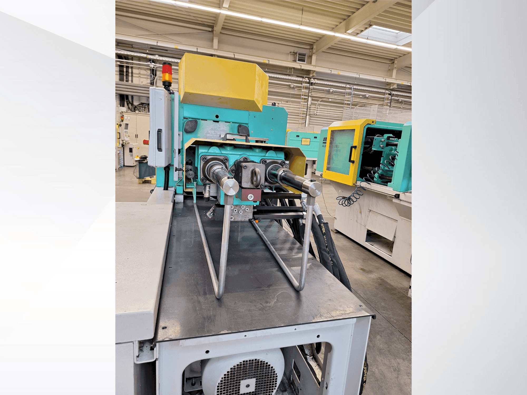 Prikaz stroja Arburg 370 S 600 - 170 sprijeda