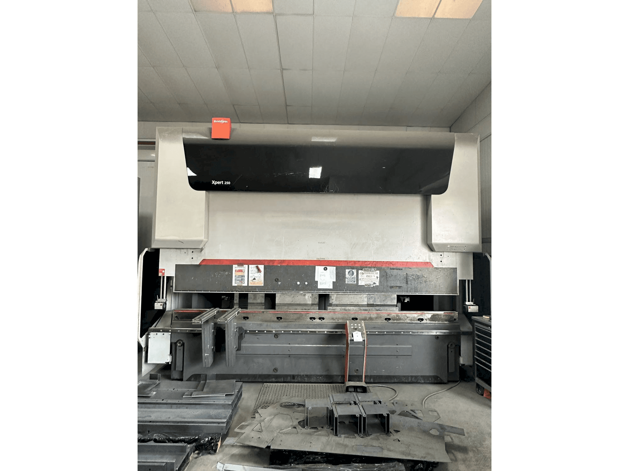 Prikaz stroja Bystronic Xpert 250/4100 sprijeda