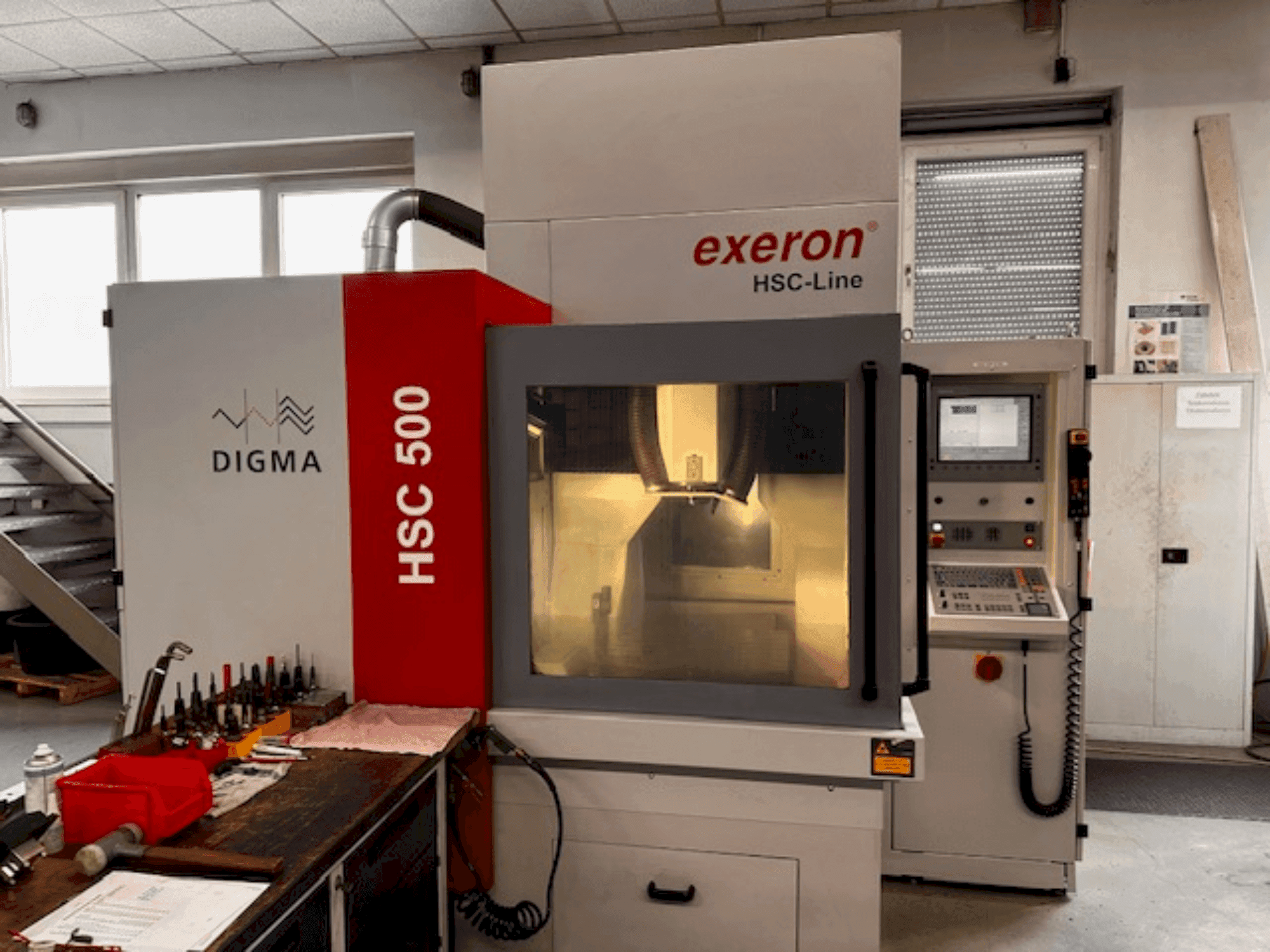 Prikaz stroja Exeron HSC-Line 500 sprijeda