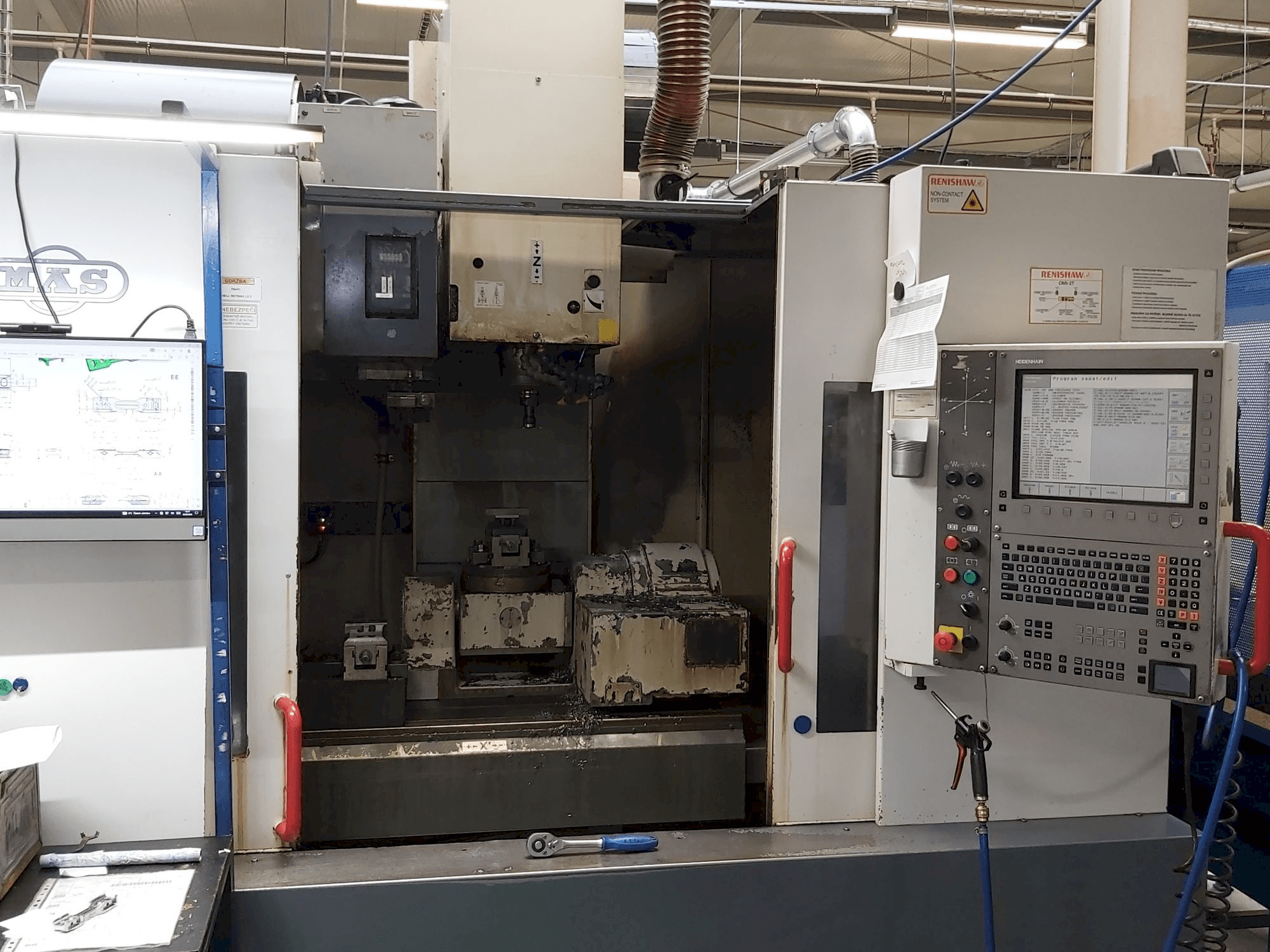 Prikaz stroja KOVOSVIT MAS MCV 1016 Quick sprijeda