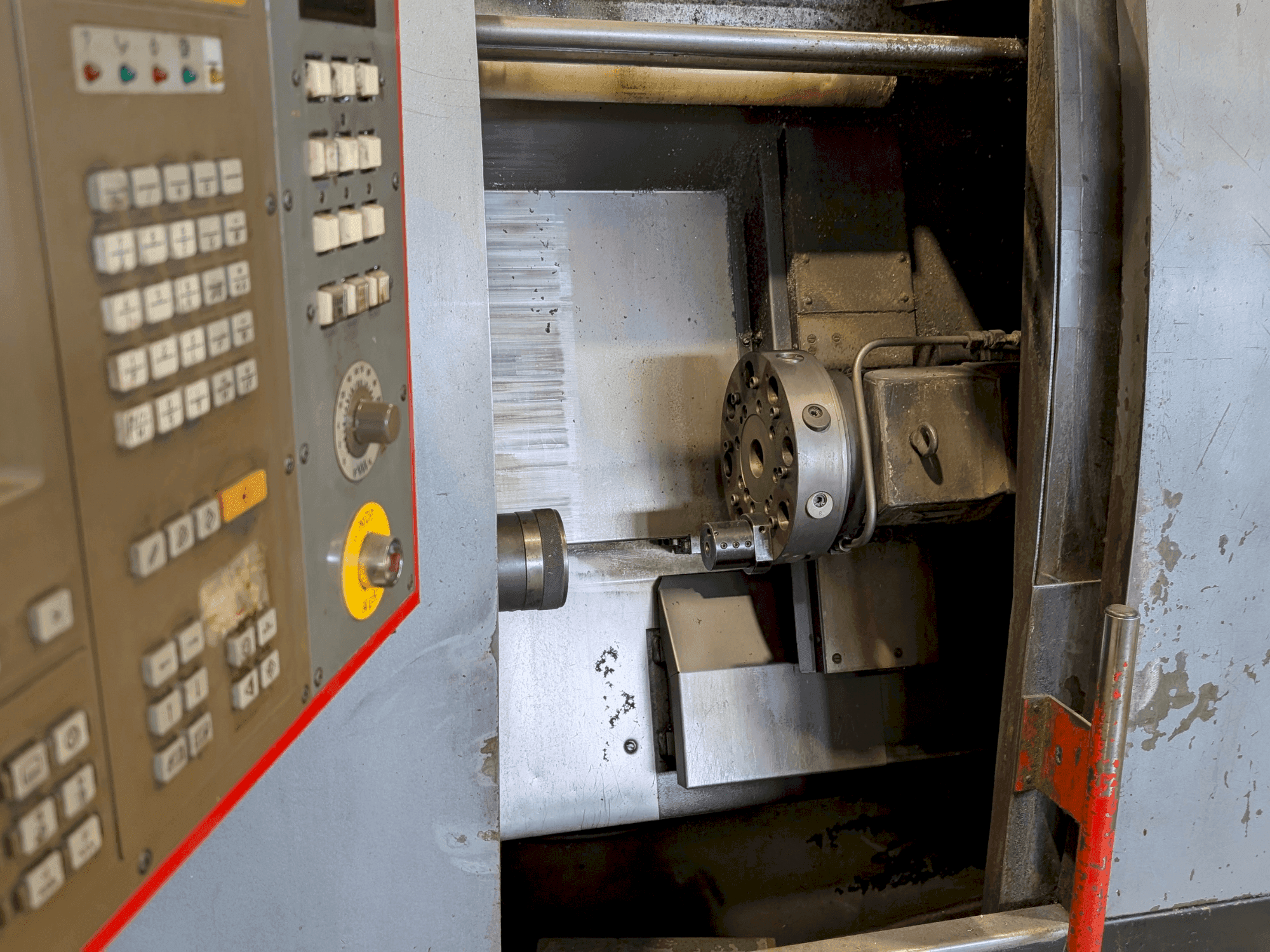 Prikaz stroja EMCO EMCOturn 340 sprijeda