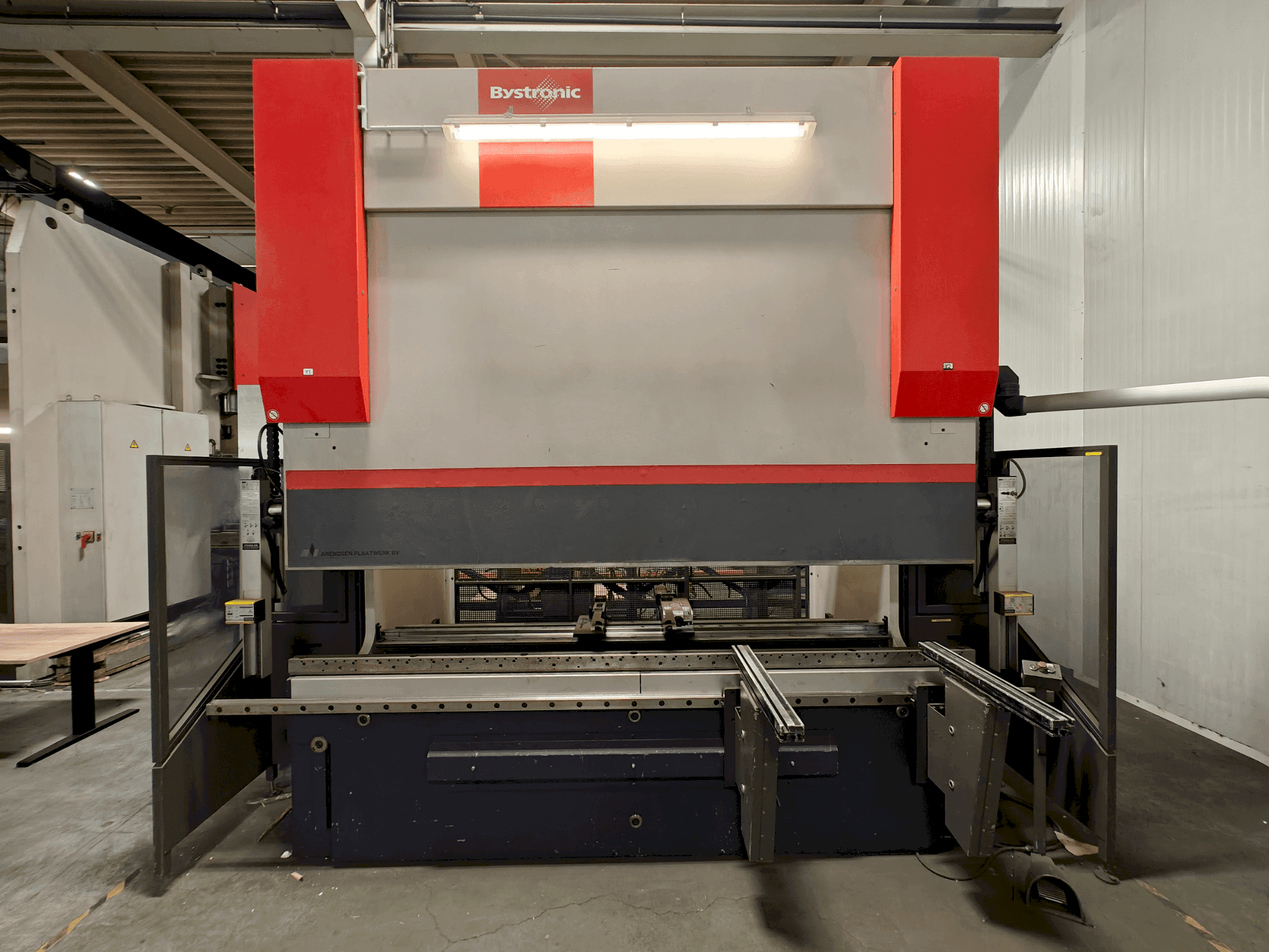 Prikaz stroja Bystronic Xpert100x3100 sprijeda