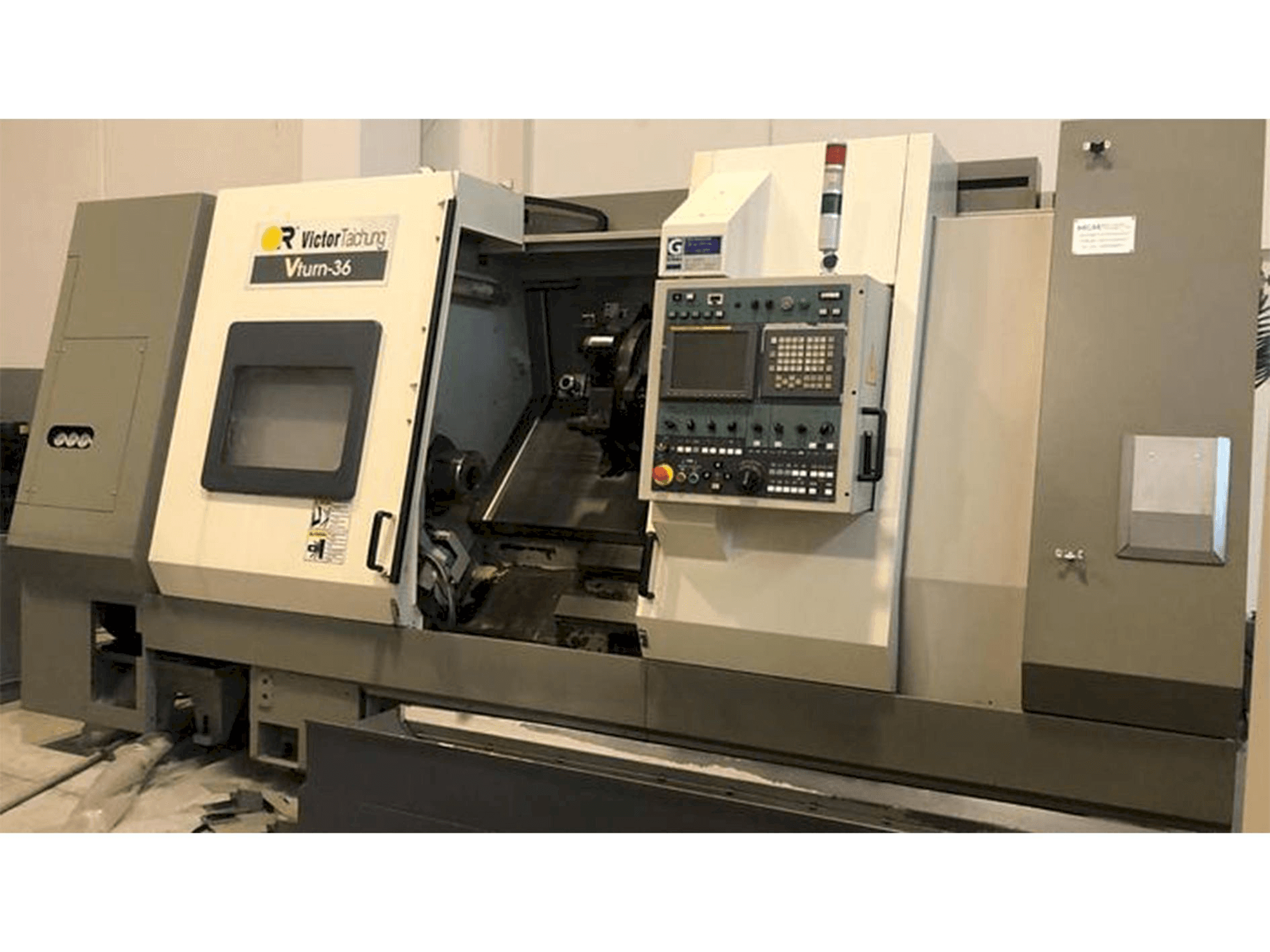 Prikaz stroja Victor V-TURN 36 sprijeda