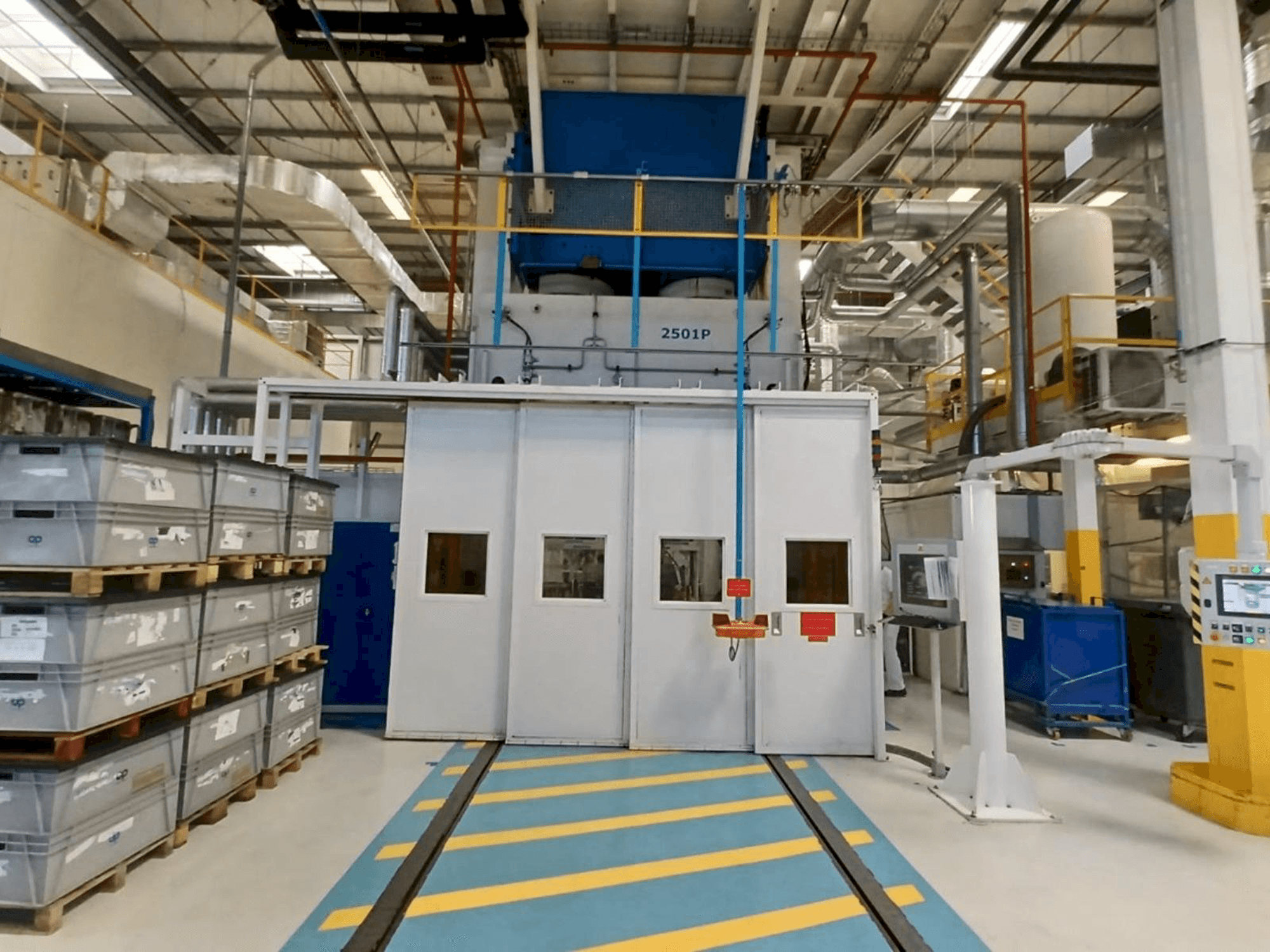 Prikaz stroja Pinette 2500 Ton sprijeda