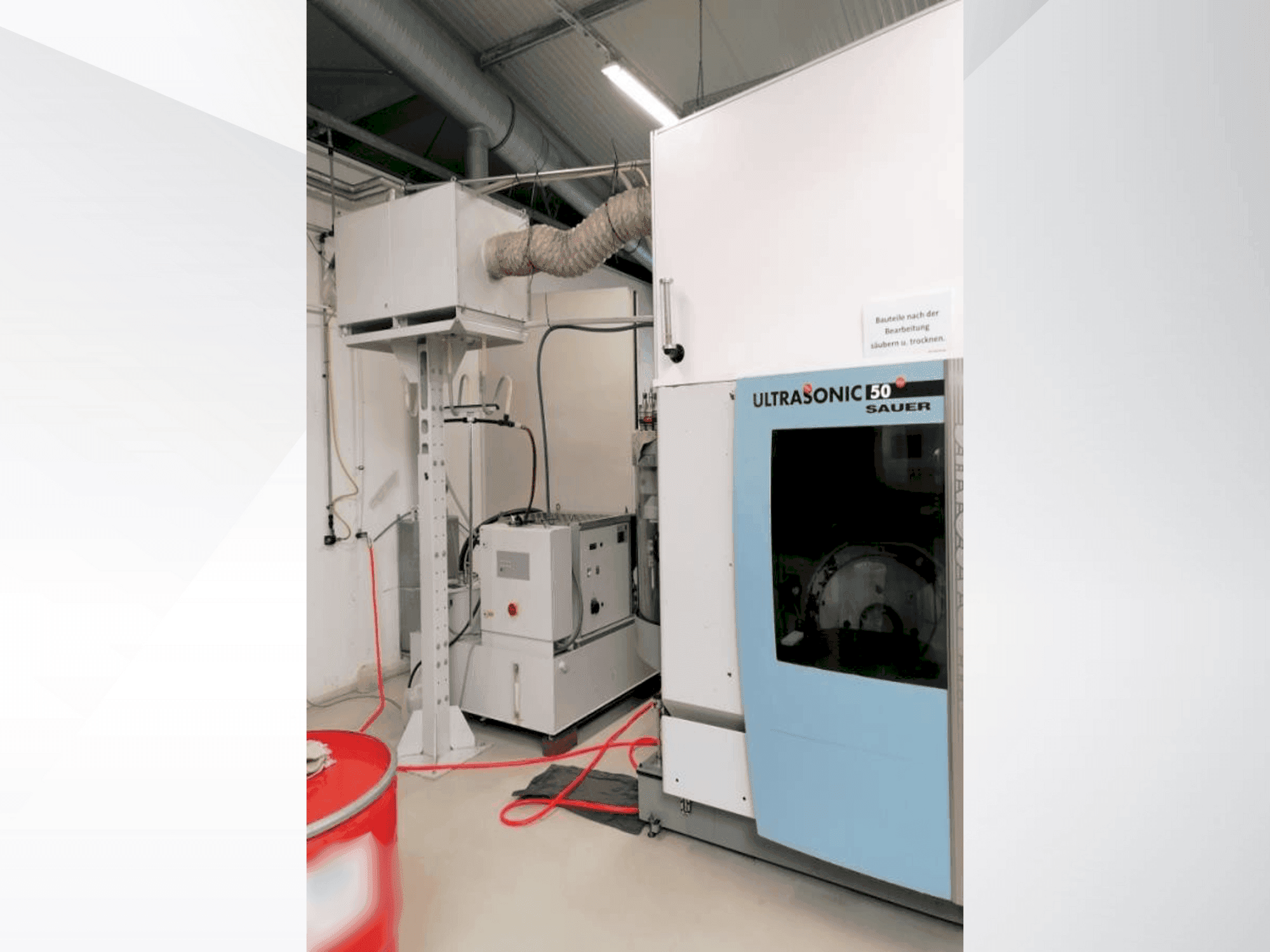 Prikaz stroja DMG Sauer Ultra sonic 50 sprijeda