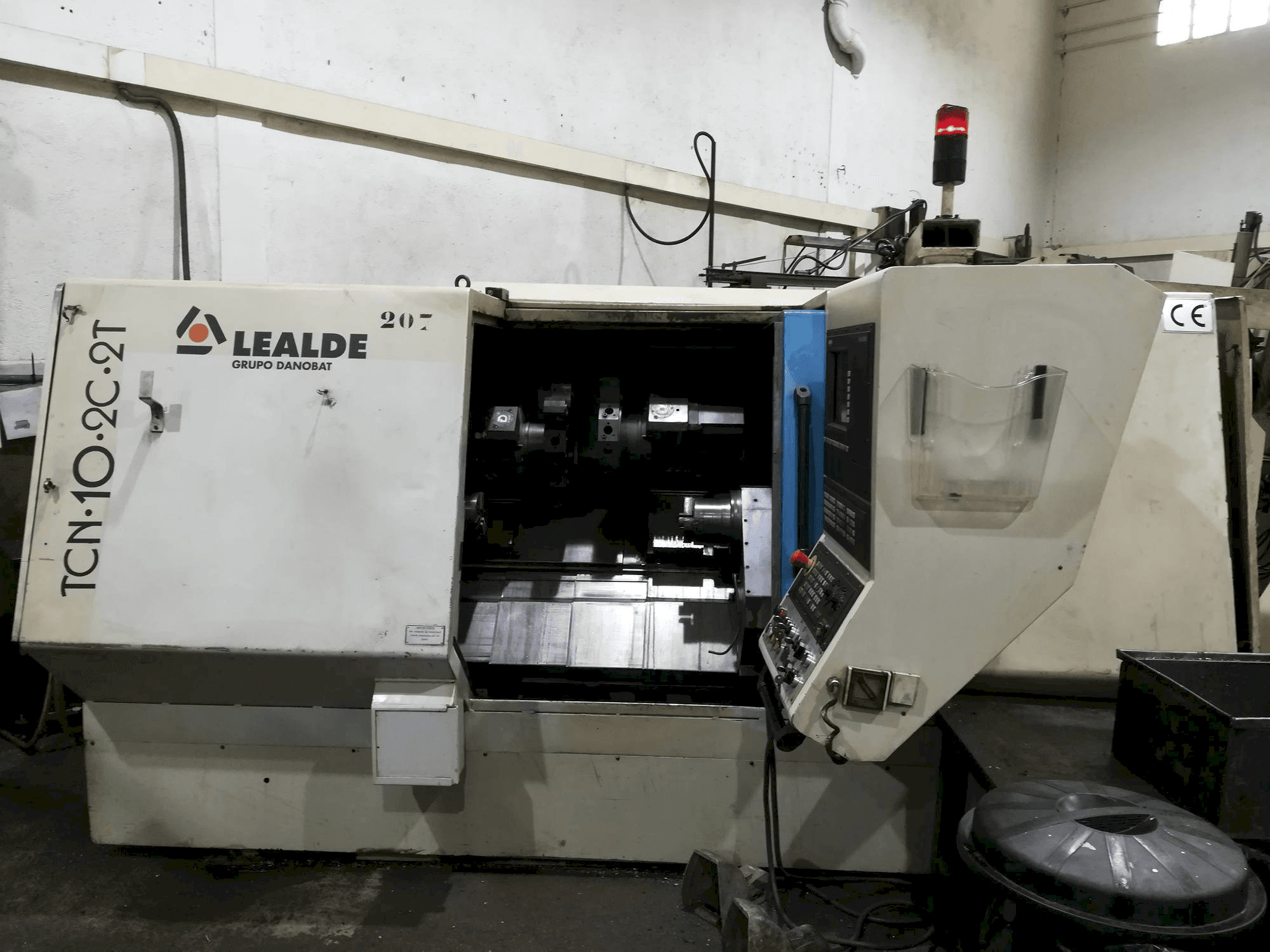 Prikaz stroja Lealde TCN 10 2C 2T sprijeda