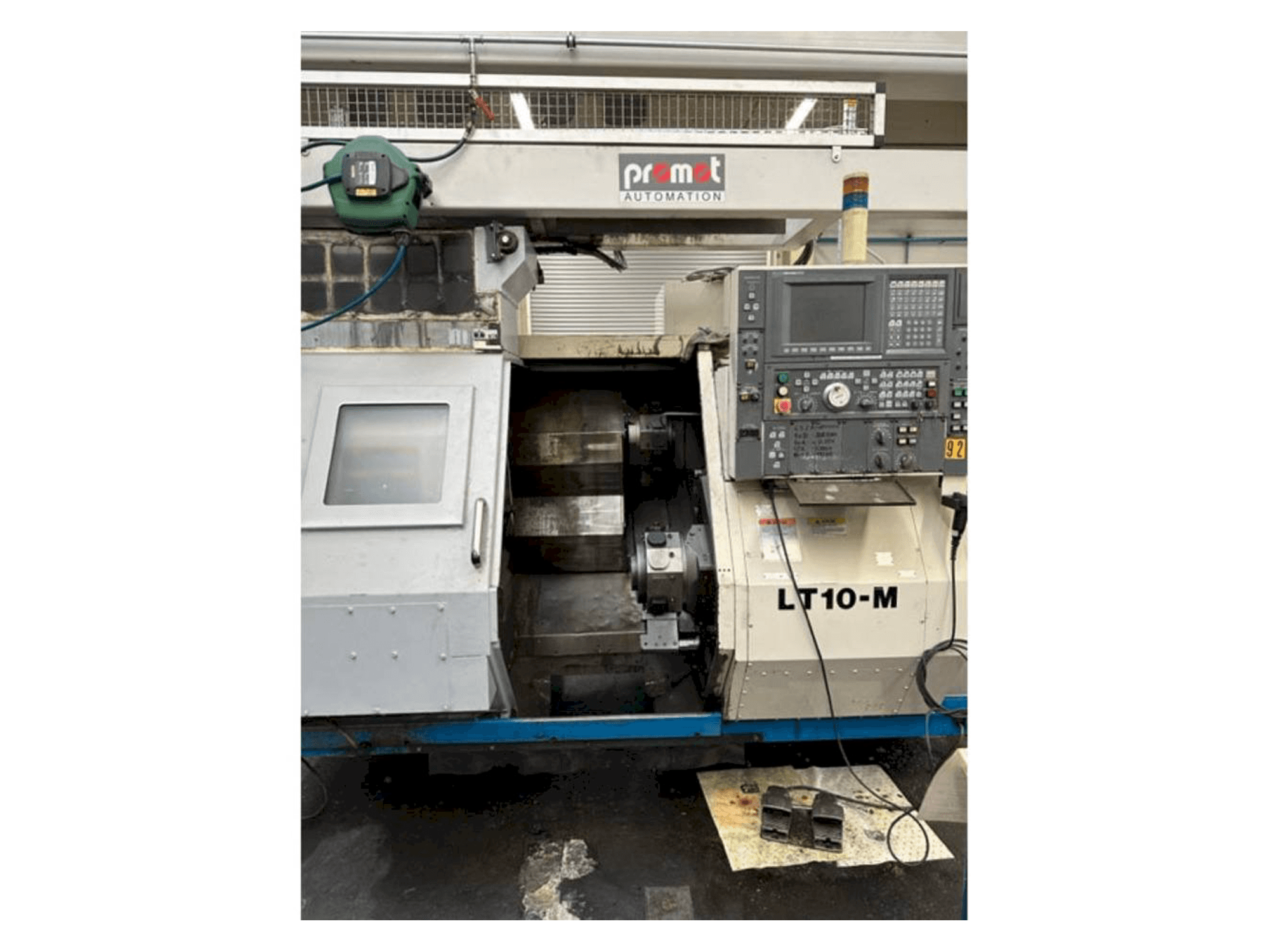 Prikaz stroja Okuma LT10 sprijeda