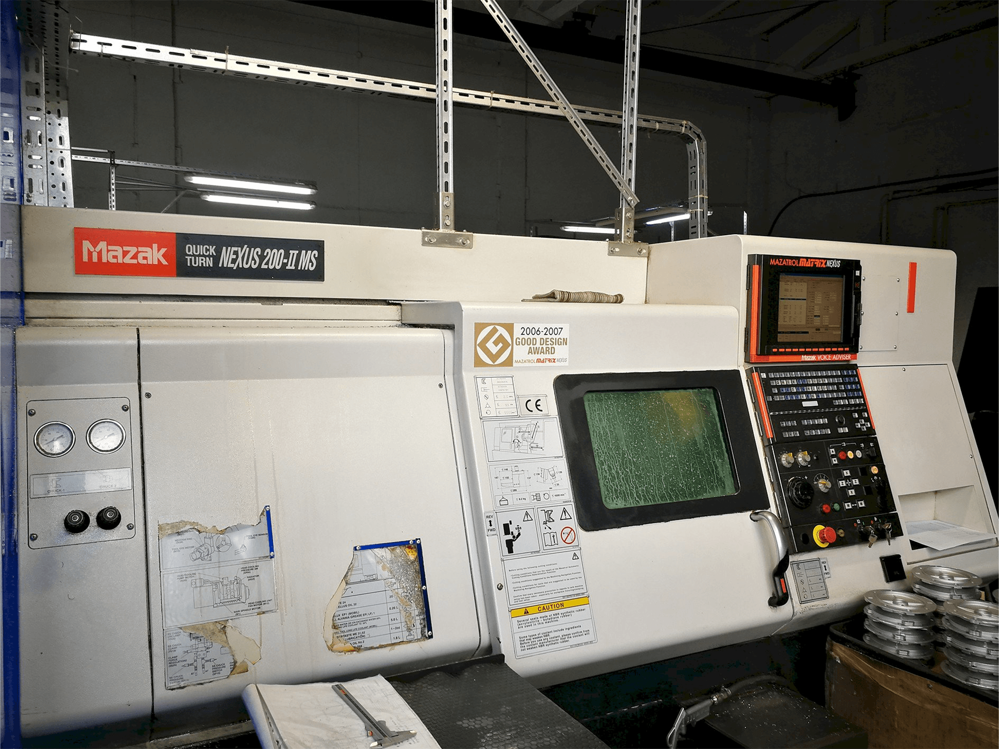 Prikaz stroja Mazak Quick Turn Nexus 250-II MS sprijeda