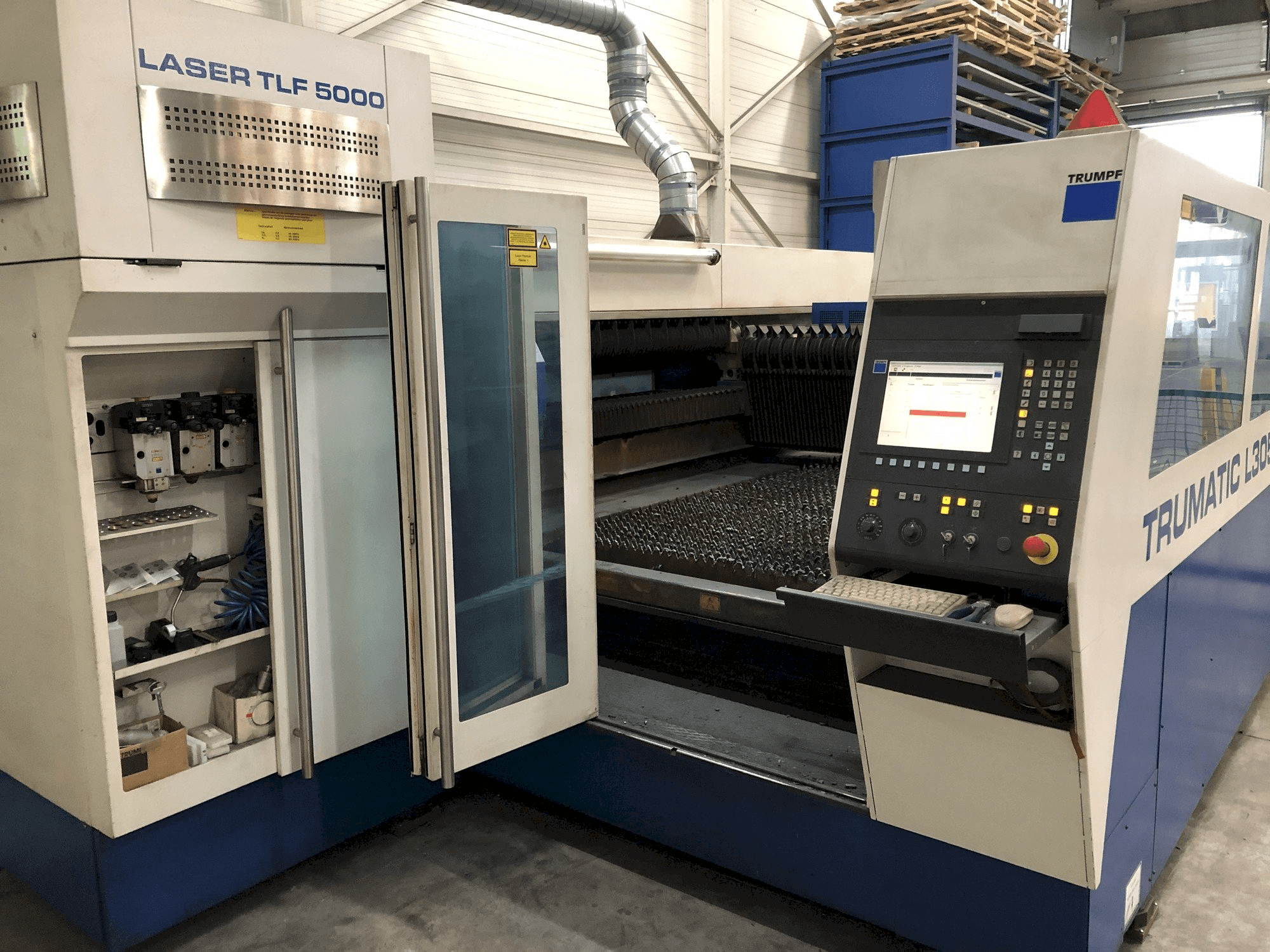 Prikaz stroja Trumpf Trumatic L3050 sprijeda