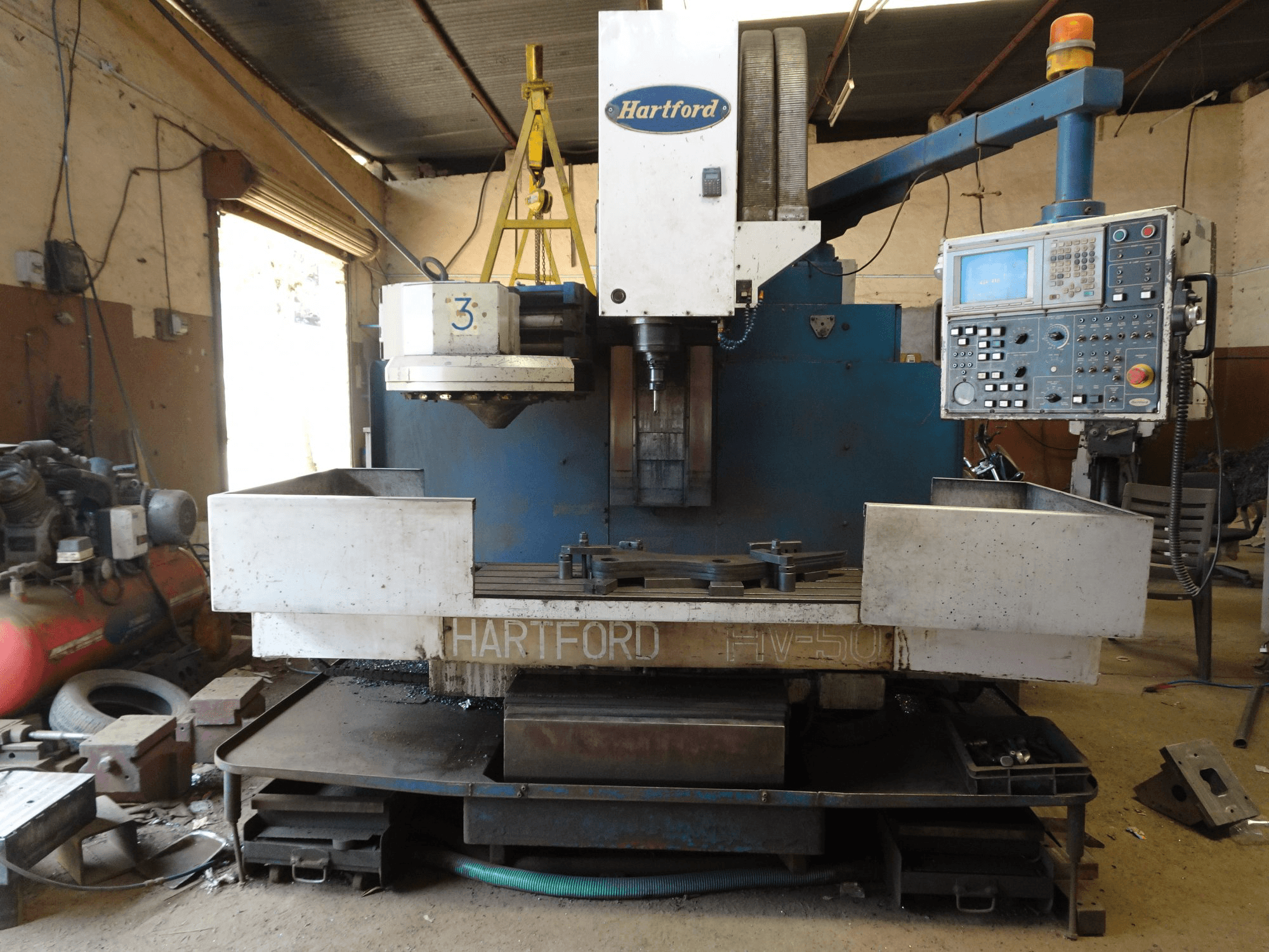 Prikaz stroja Hartford HV-50S sprijeda