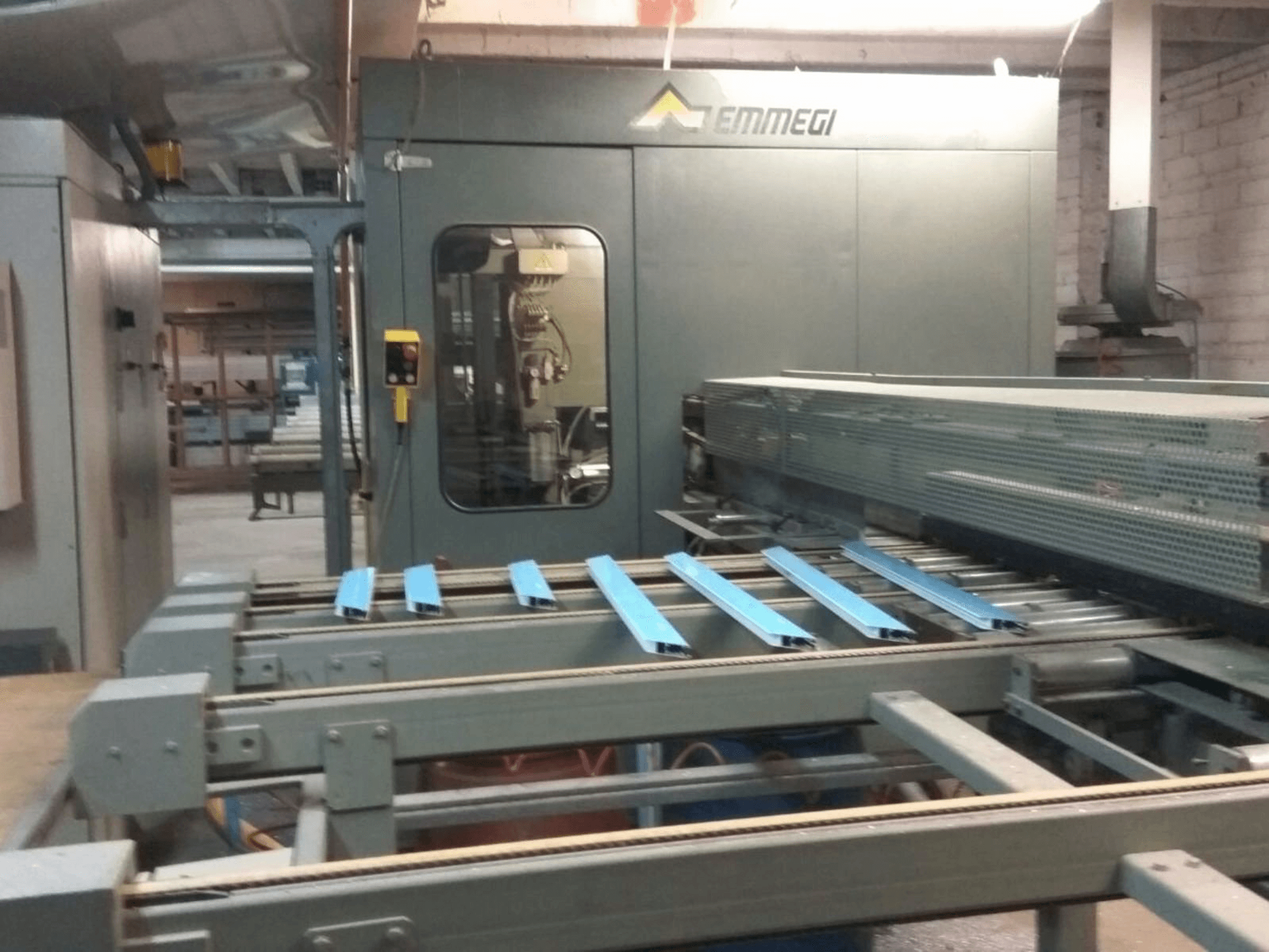 Prikaz stroja Emmegi Quadra sprijeda