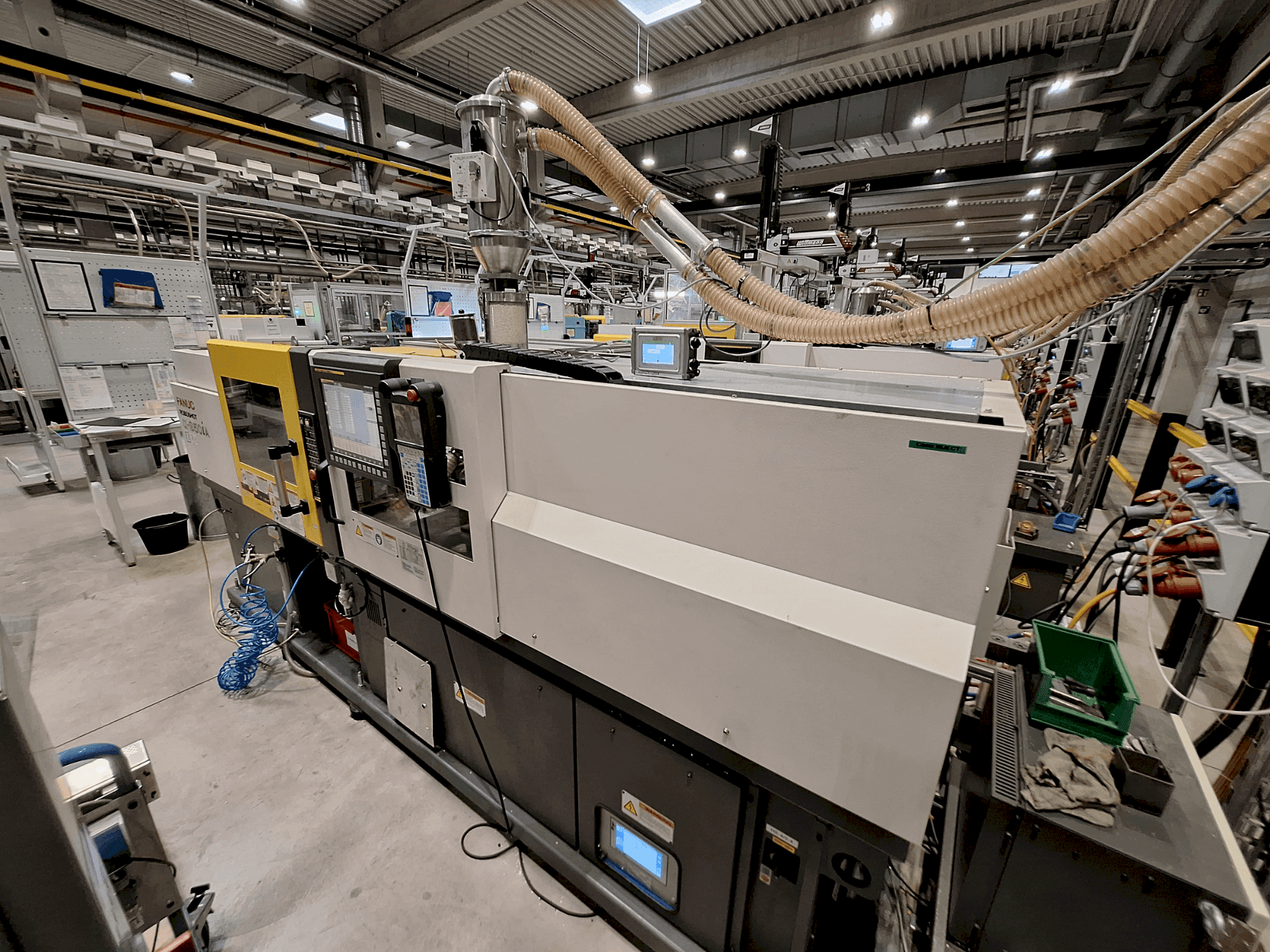Prikaz stroja FANUC Roboshot S50iA sprijeda