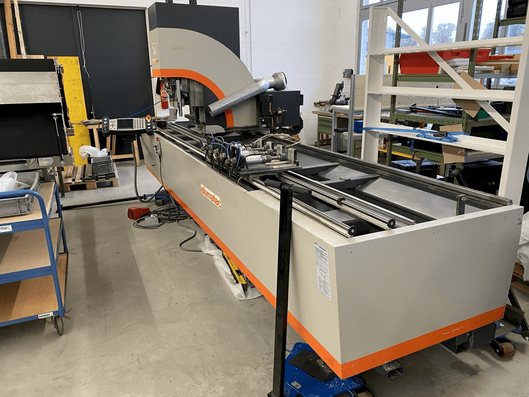 Prikaz stroja Elumatec SBZ 122/3 sprijeda