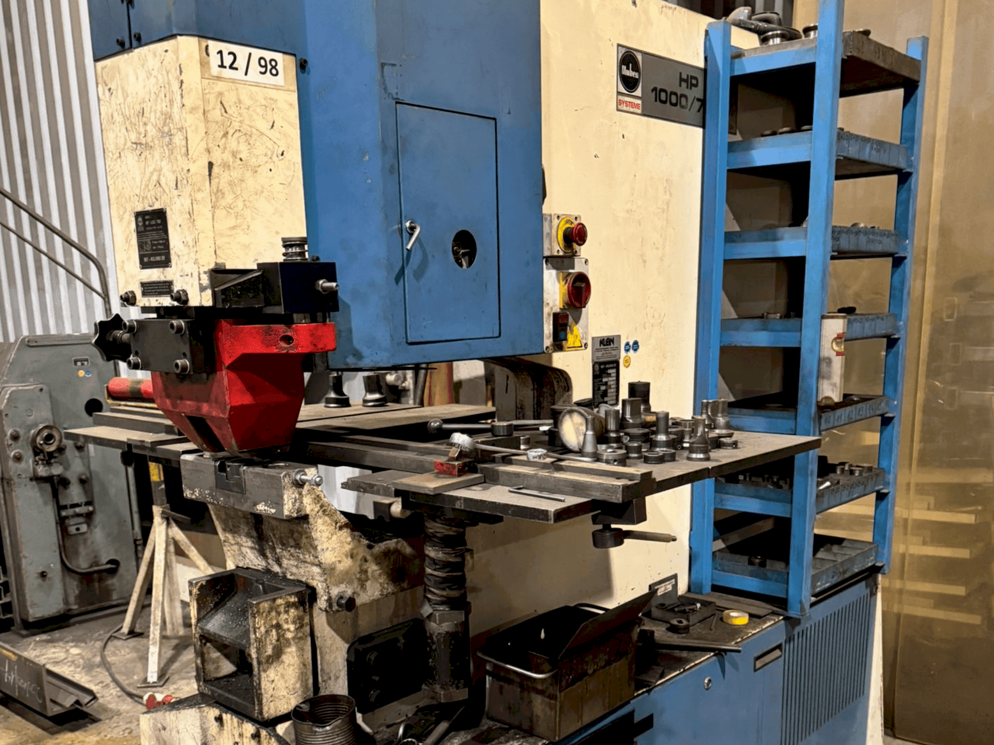 Prikaz stroja KLEIN HP 1000/760 sprijeda