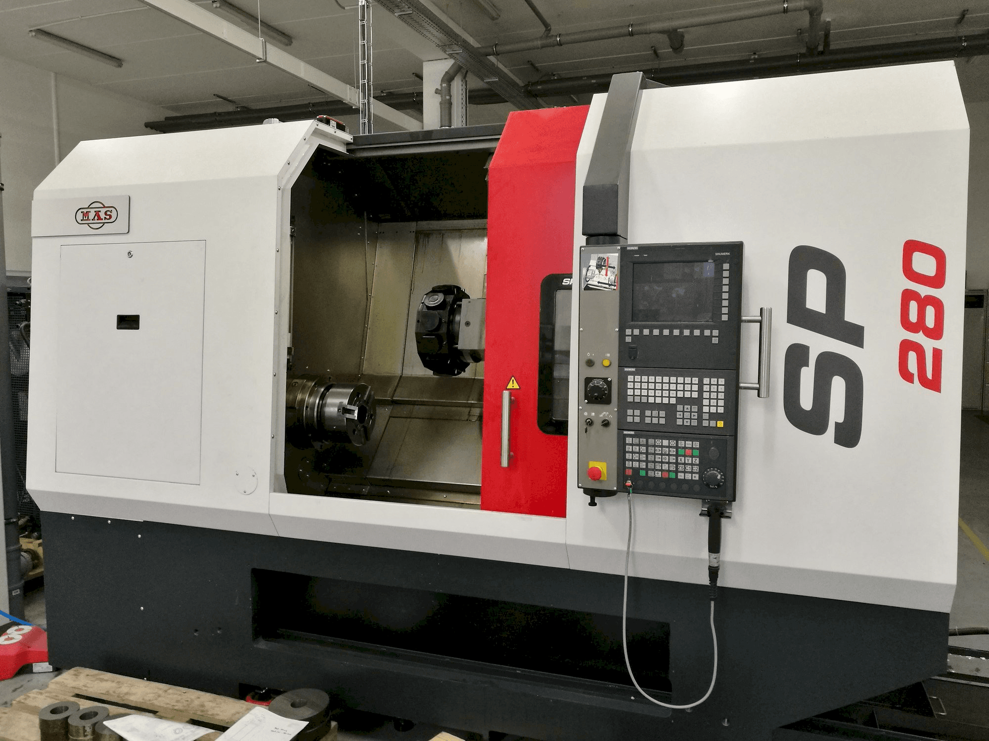 Prikaz stroja KOVOSVIT MAS SP 280 SY sprijeda