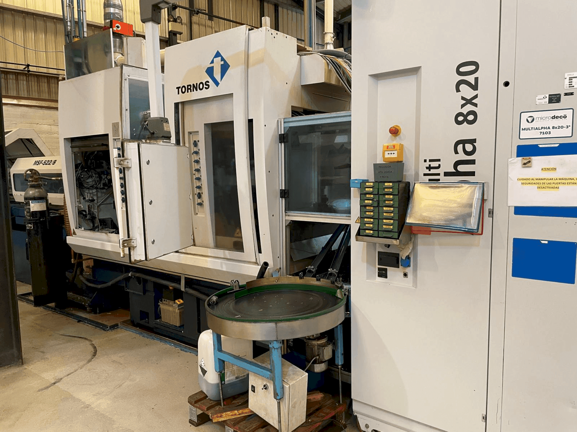 Prikaz stroja TORNOS MultiAlpha 8x20 sprijeda