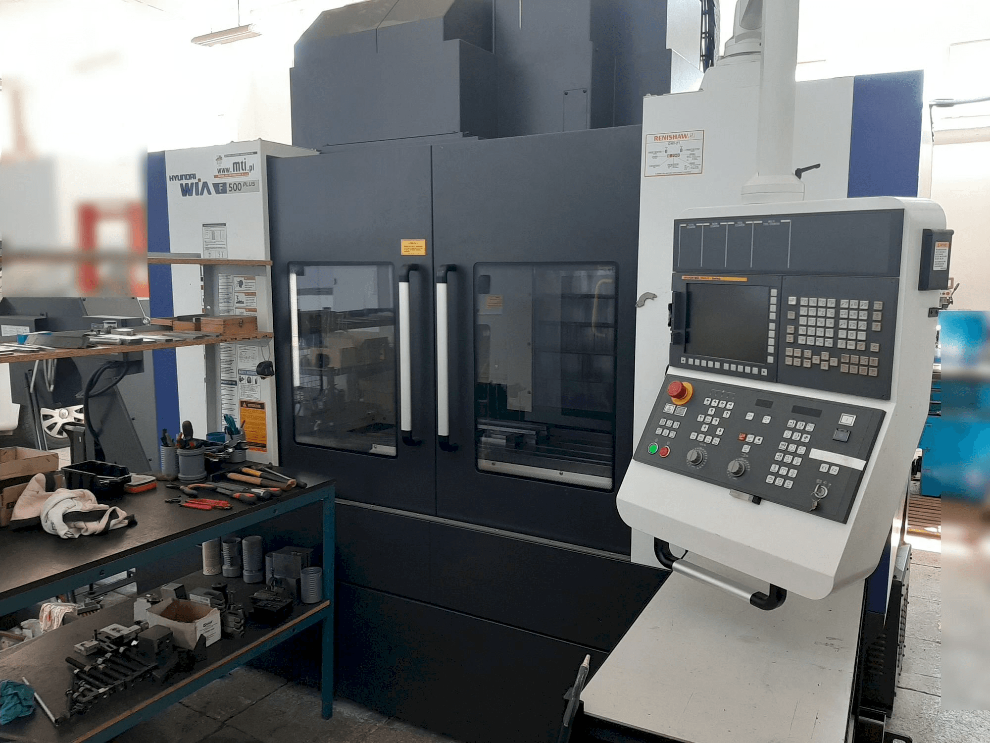 Prikaz stroja Hyundai Wia F500 PLUS sprijeda