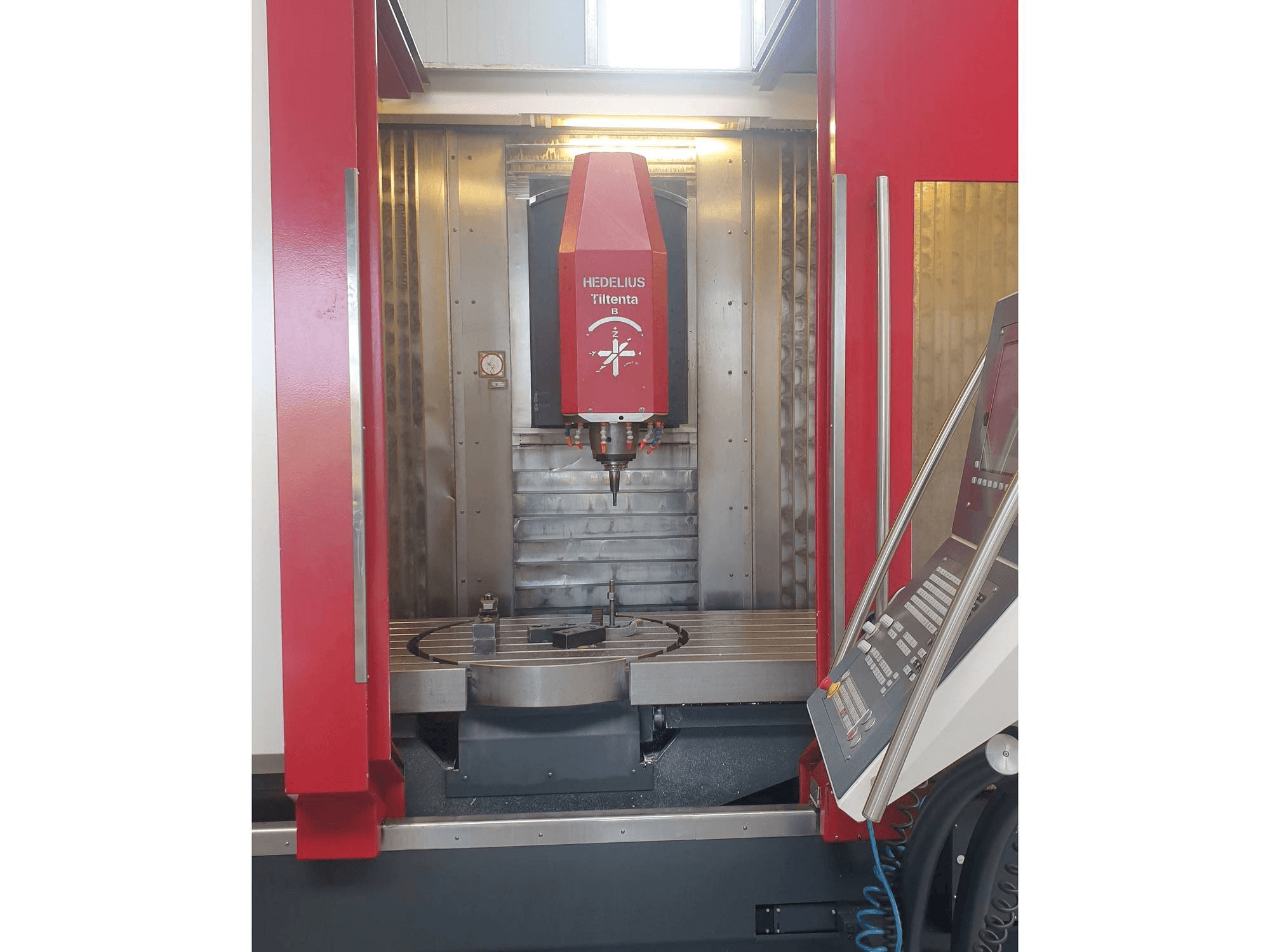 Prikaz stroja HEDELIUS Tiltenta 7 sprijeda
