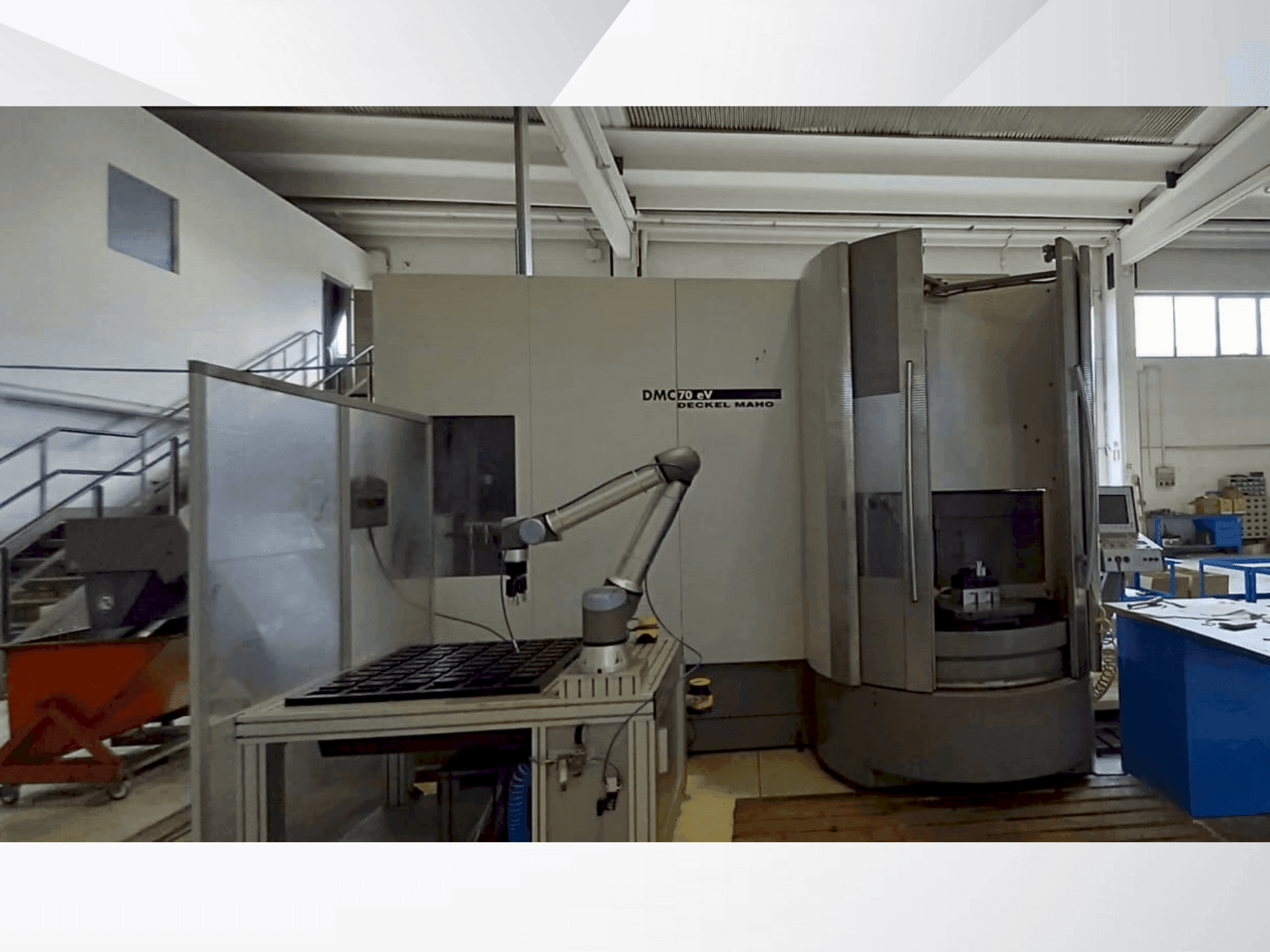 Prikaz stroja DECKEL MAHO DMC 70 Evo sprijeda