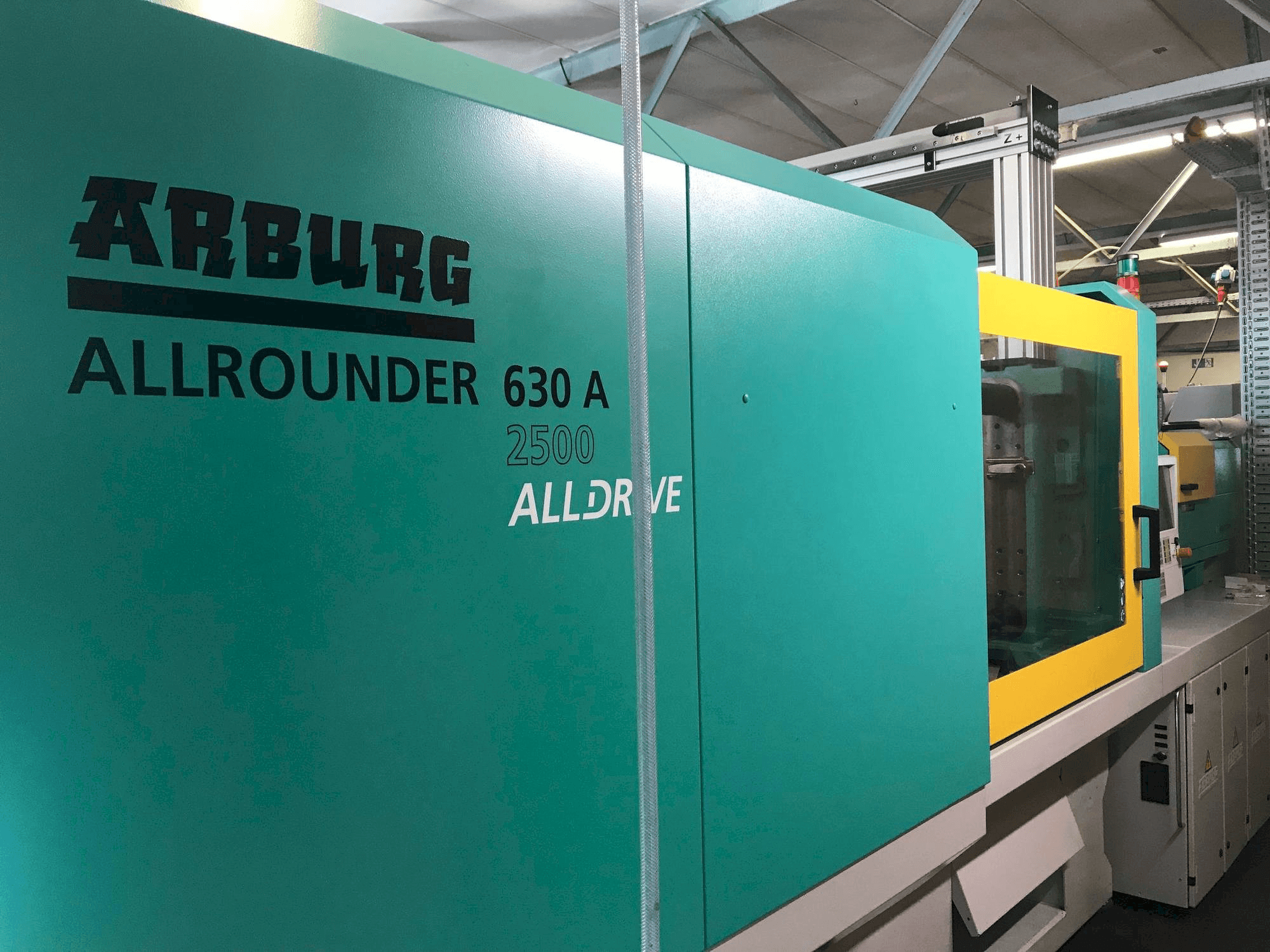 Prikaz stroja Arburg Allrounder 630 A 2500-800 sprijeda