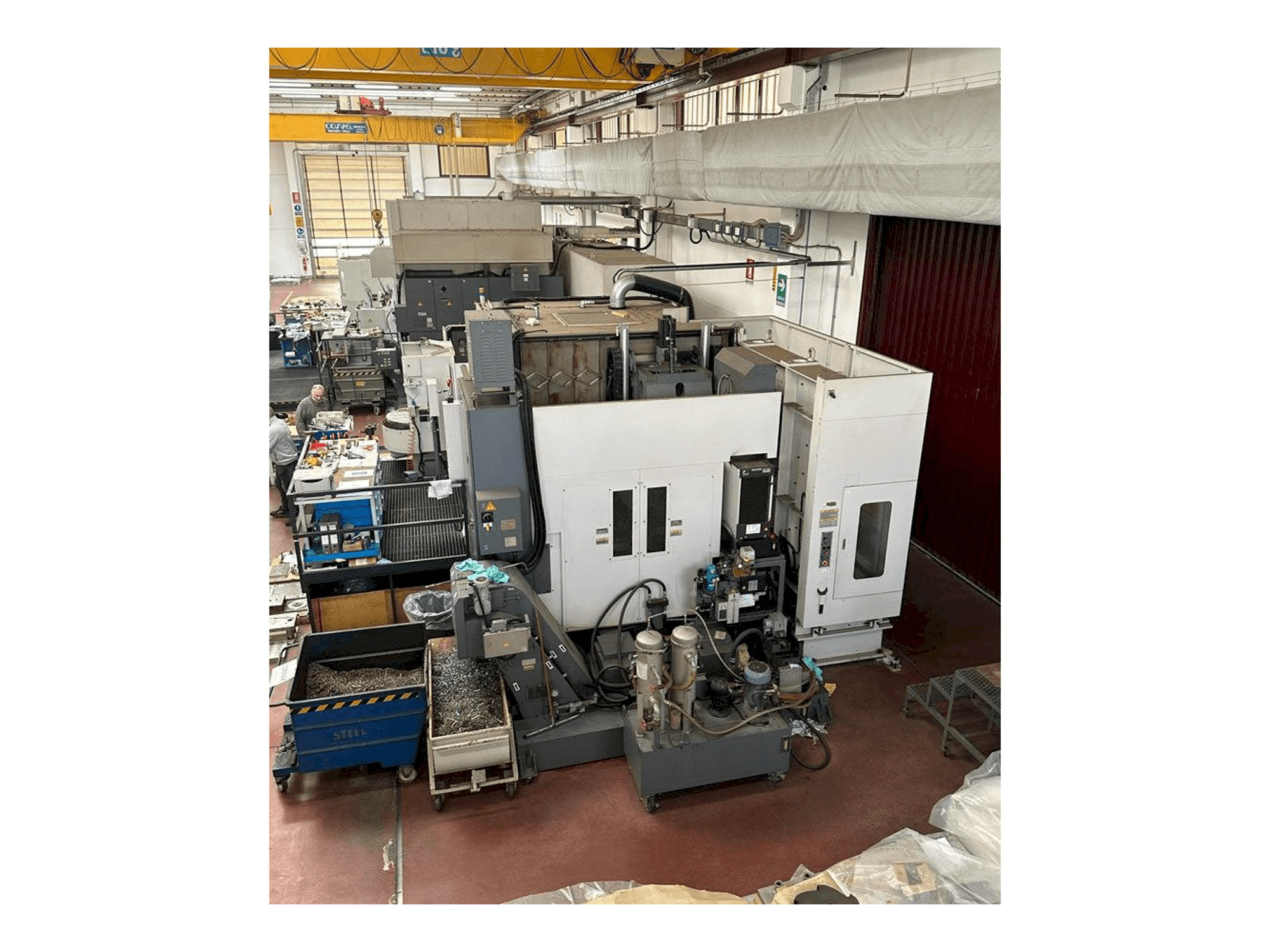 Prikaz stroja Okuma MILLAC 800VH sprijeda