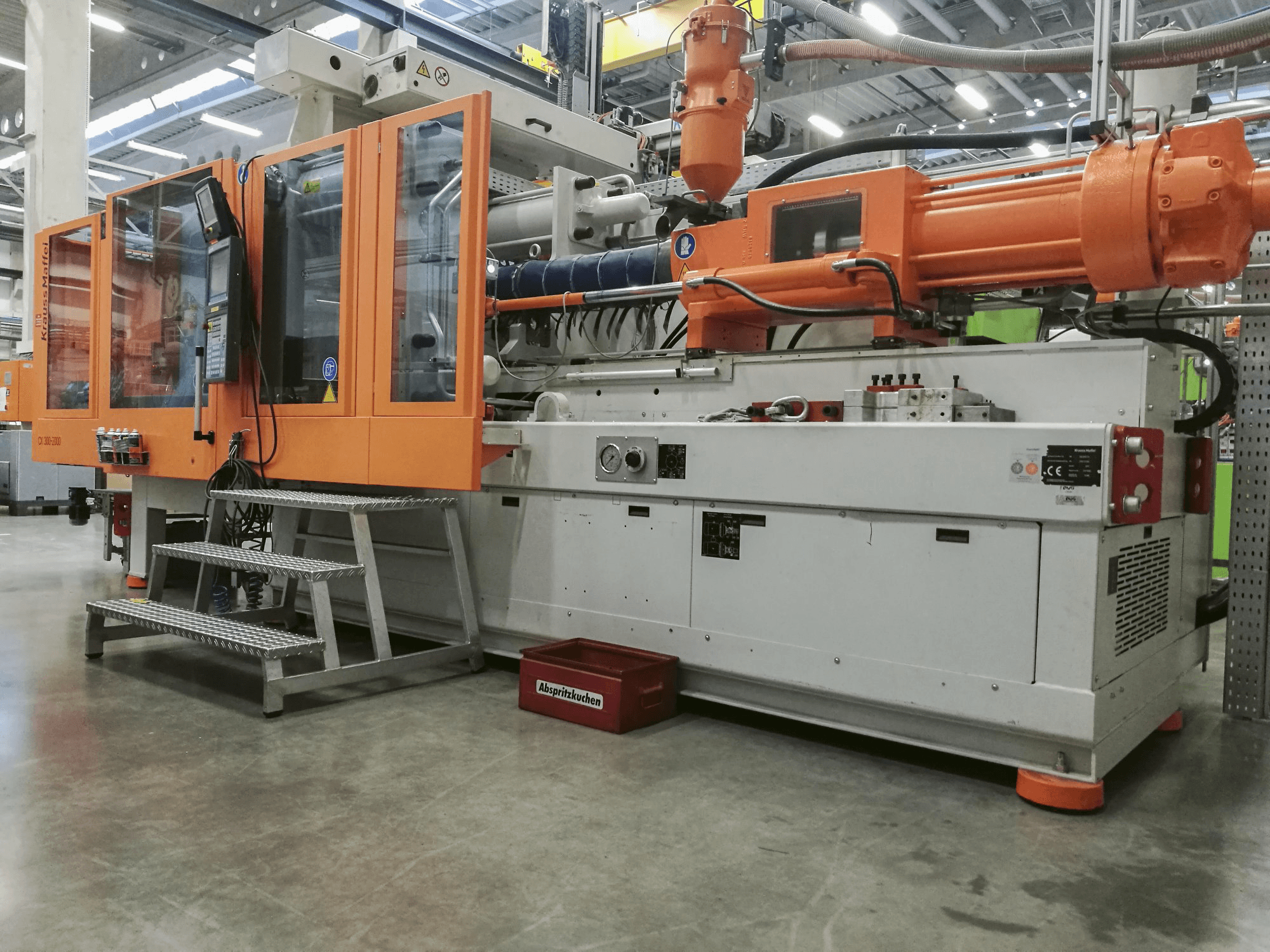 Prikaz 1 stroja Krauss Maffei 300-2000 CX zdesna