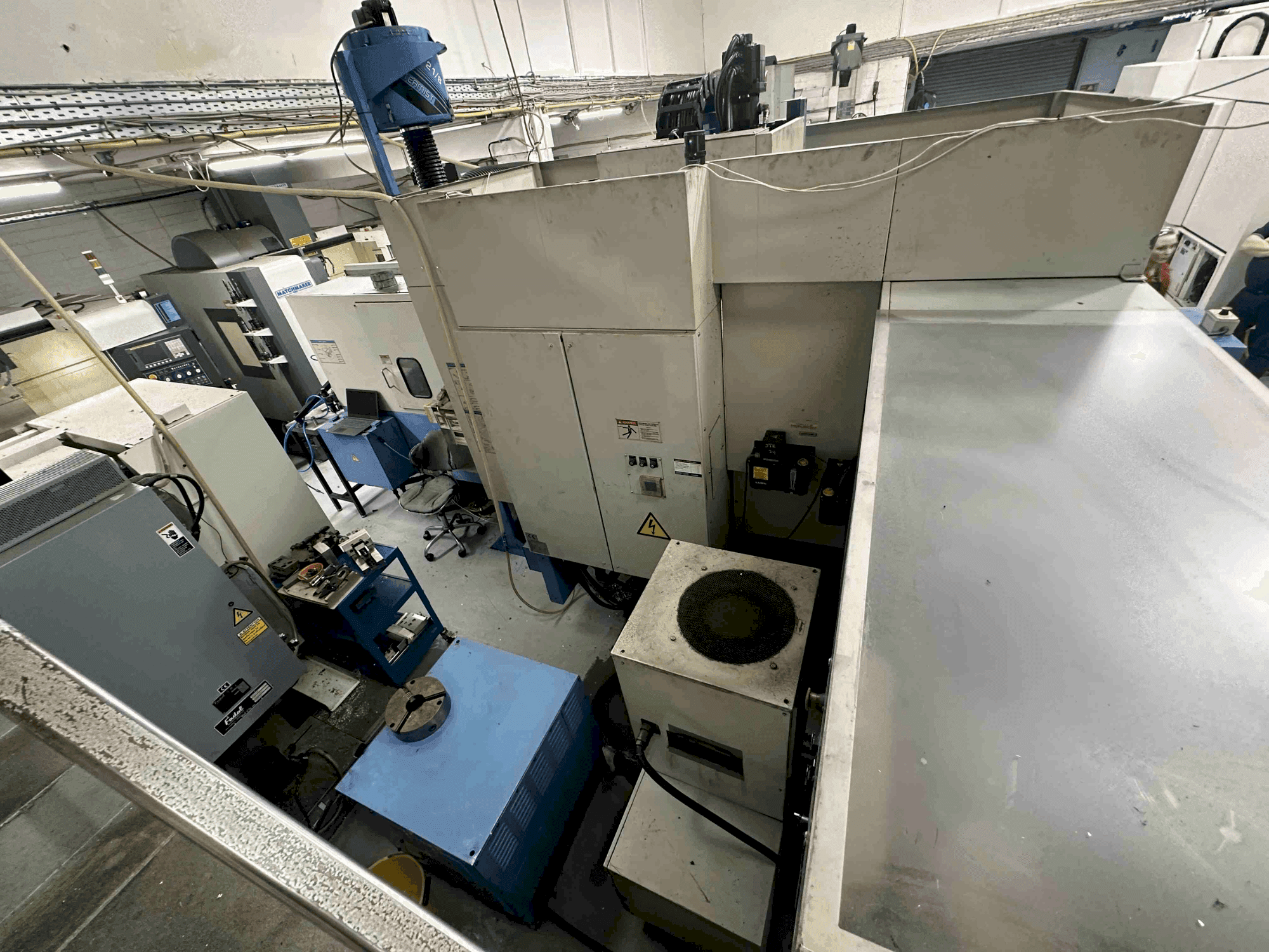 Prikaz stroja Mazak FJV-250 sprijeda