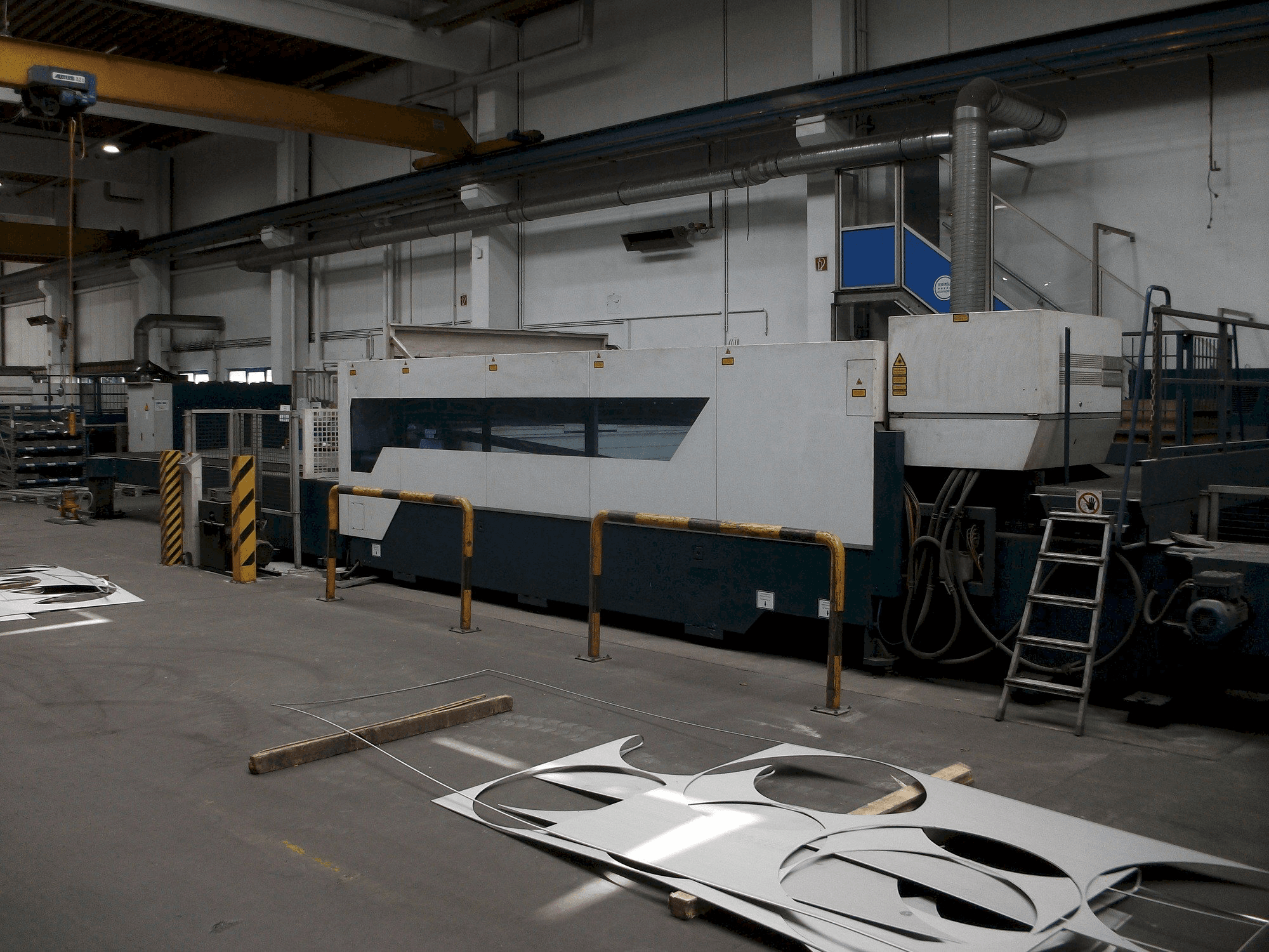 Prikaz stroja Trumpf TruLaser 8000 TruFlow 6000 sprijeda