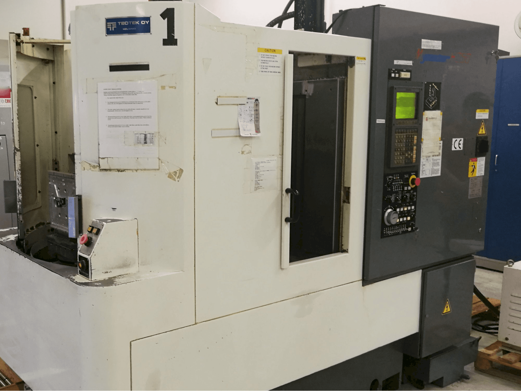 Prikaz stroja Kitamura Mycenter H250 slijeva