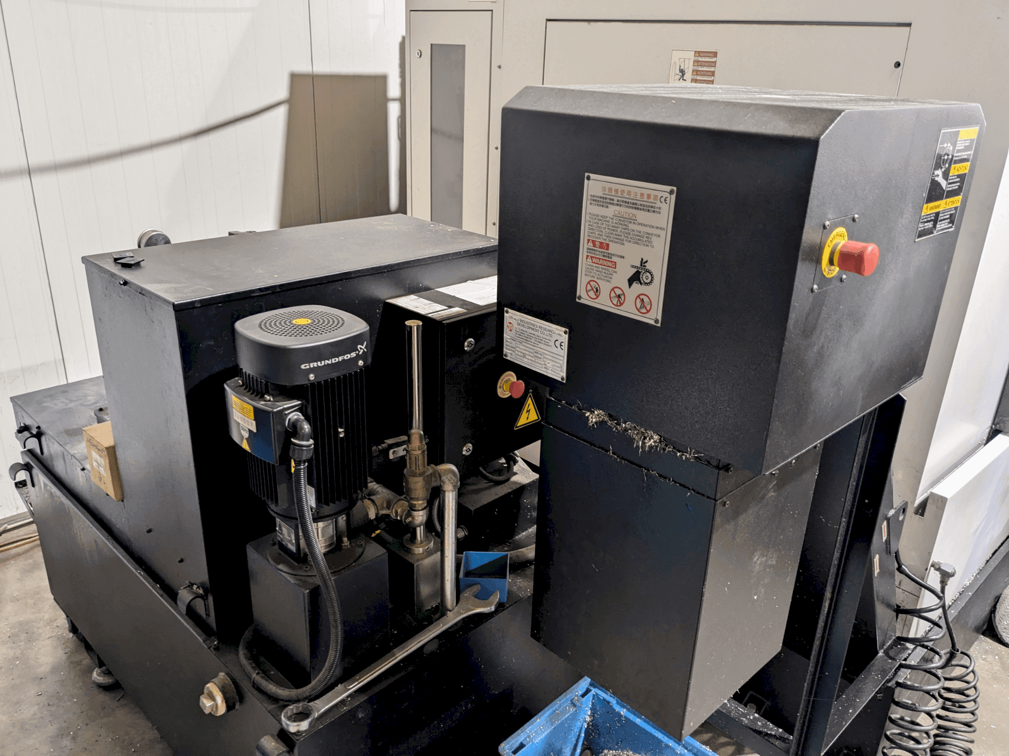 Prikaz stroja POSmill CE 1000 sprijeda