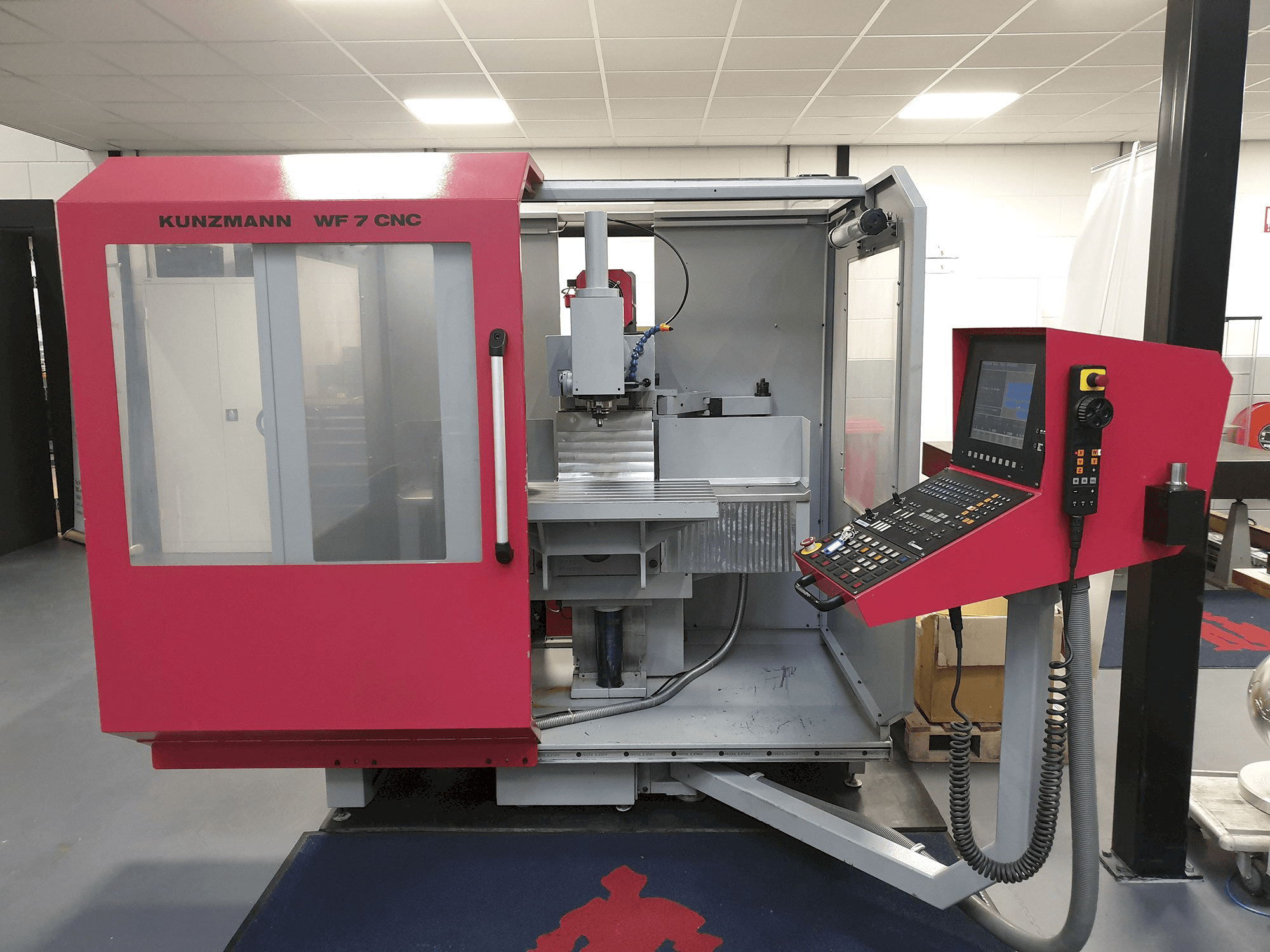 Prikaz stroja KUNZMANN WF 7 CNC sprijeda