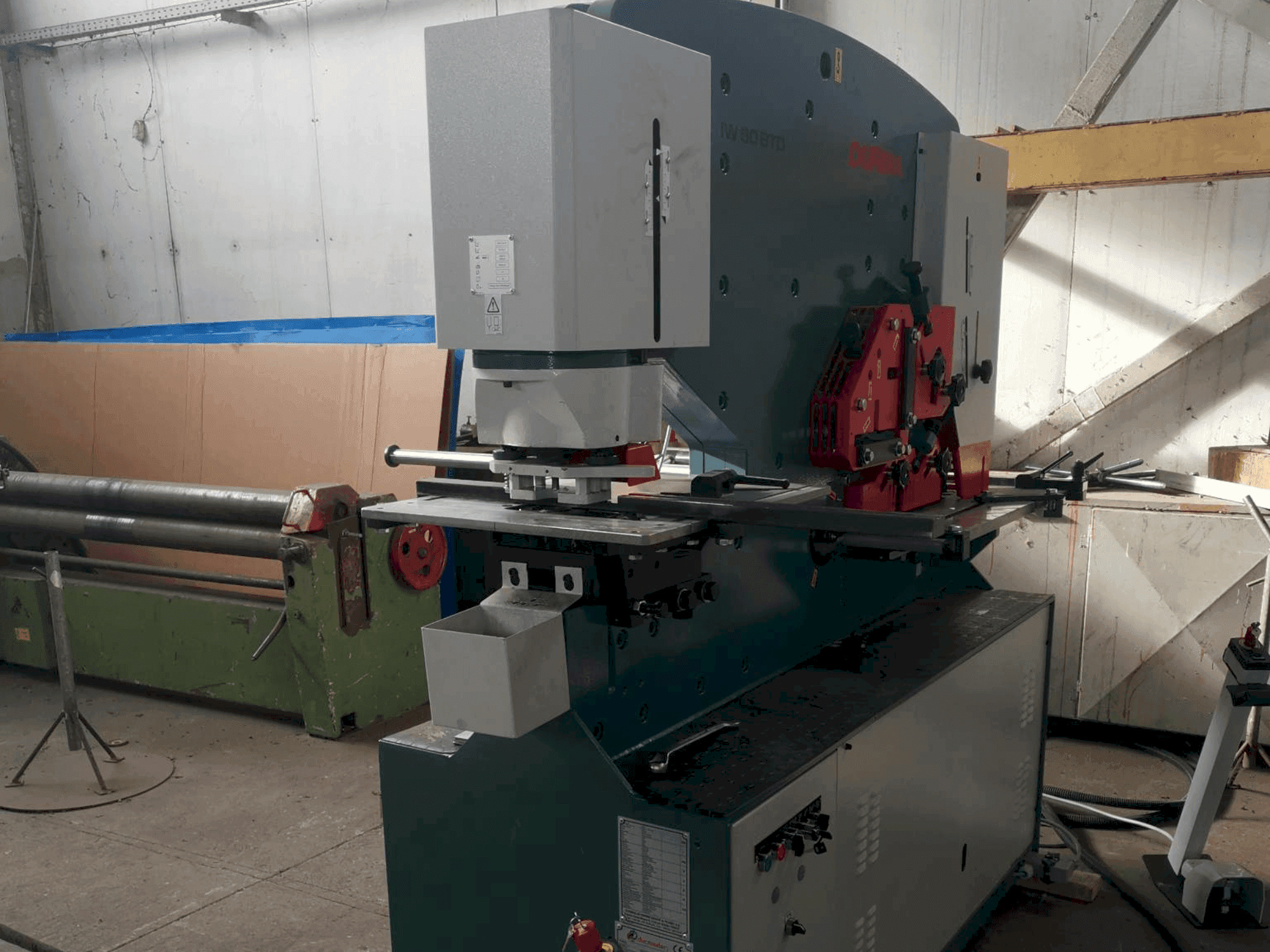 Prikaz stroja Durma IW 80/150 BTD sprijeda