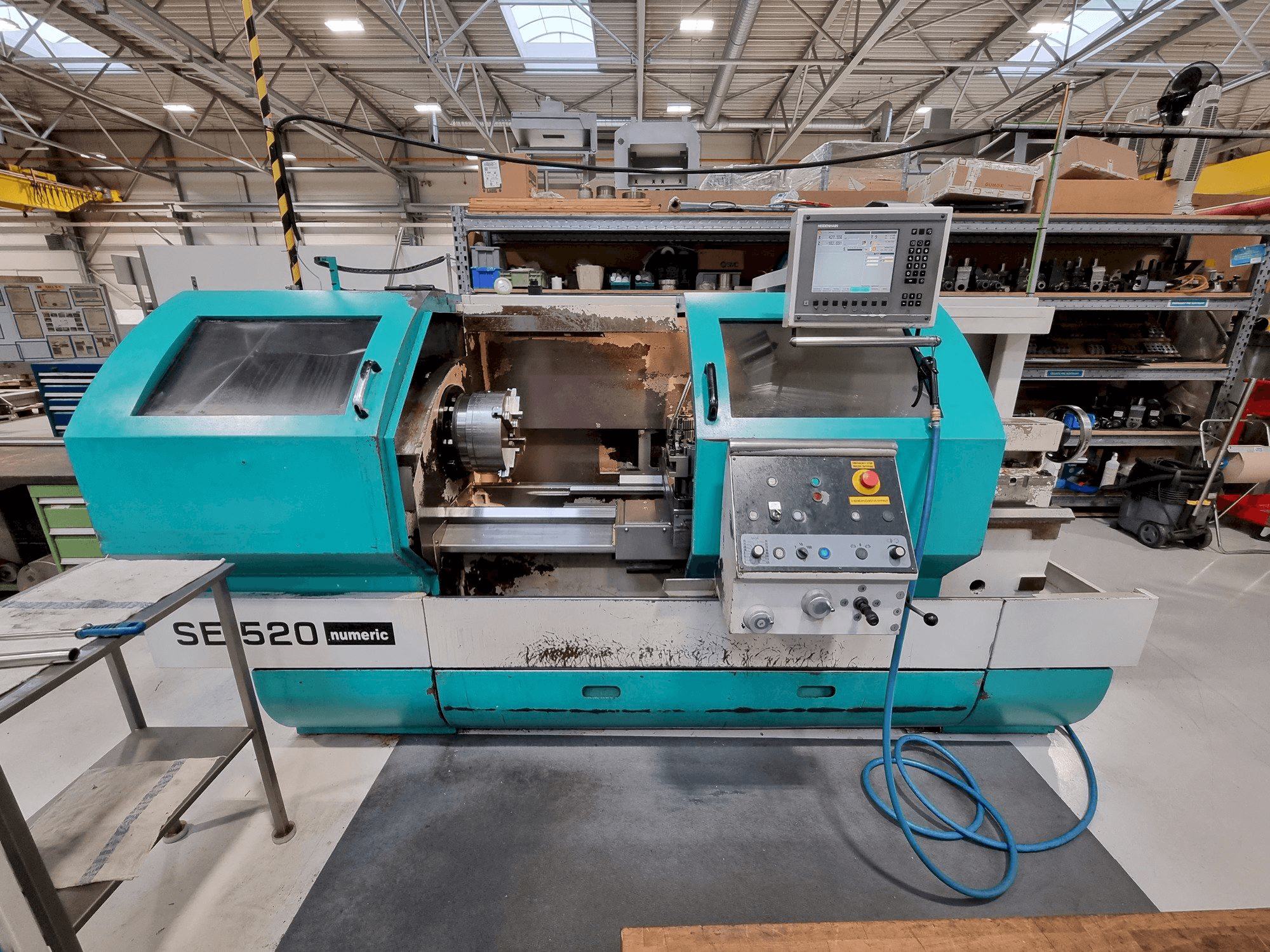 Prikaz stroja TRENS SE 520 Numeric sprijeda