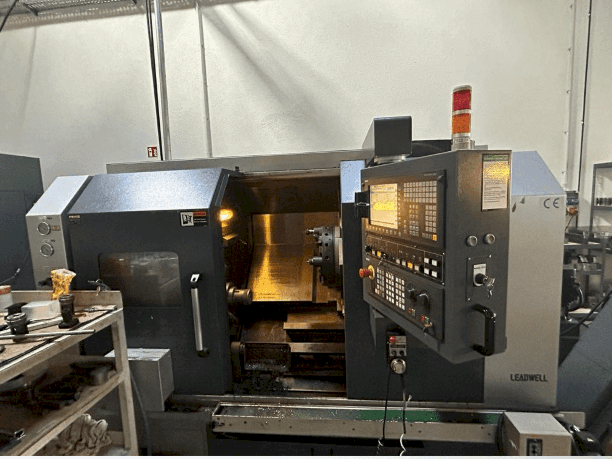 Prikaz stroja Gildemeister CTX600E sprijeda