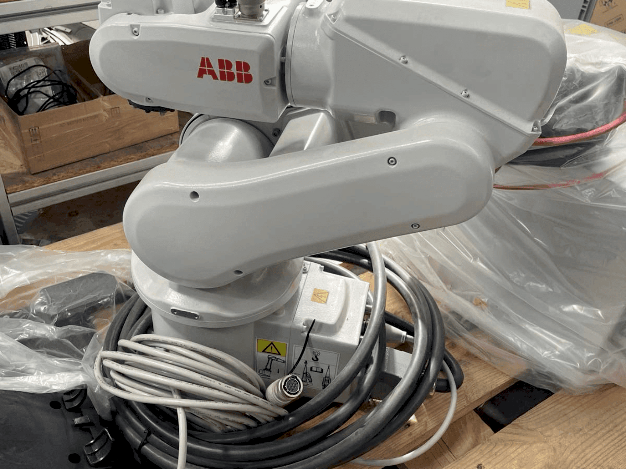 Prikaz stroja ABB IRB120-3/0.6 sprijeda